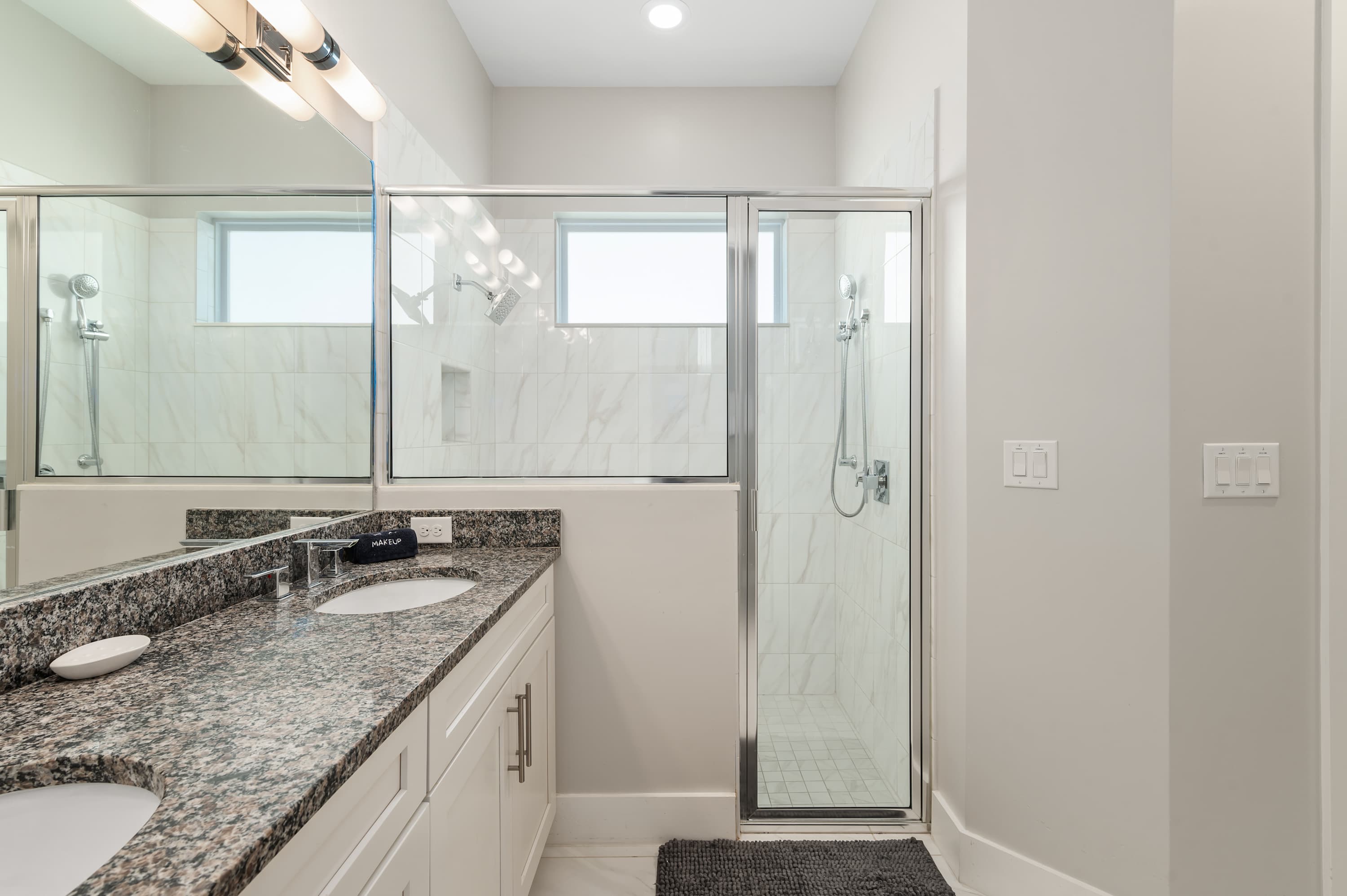 5BR home w/ theater & pool