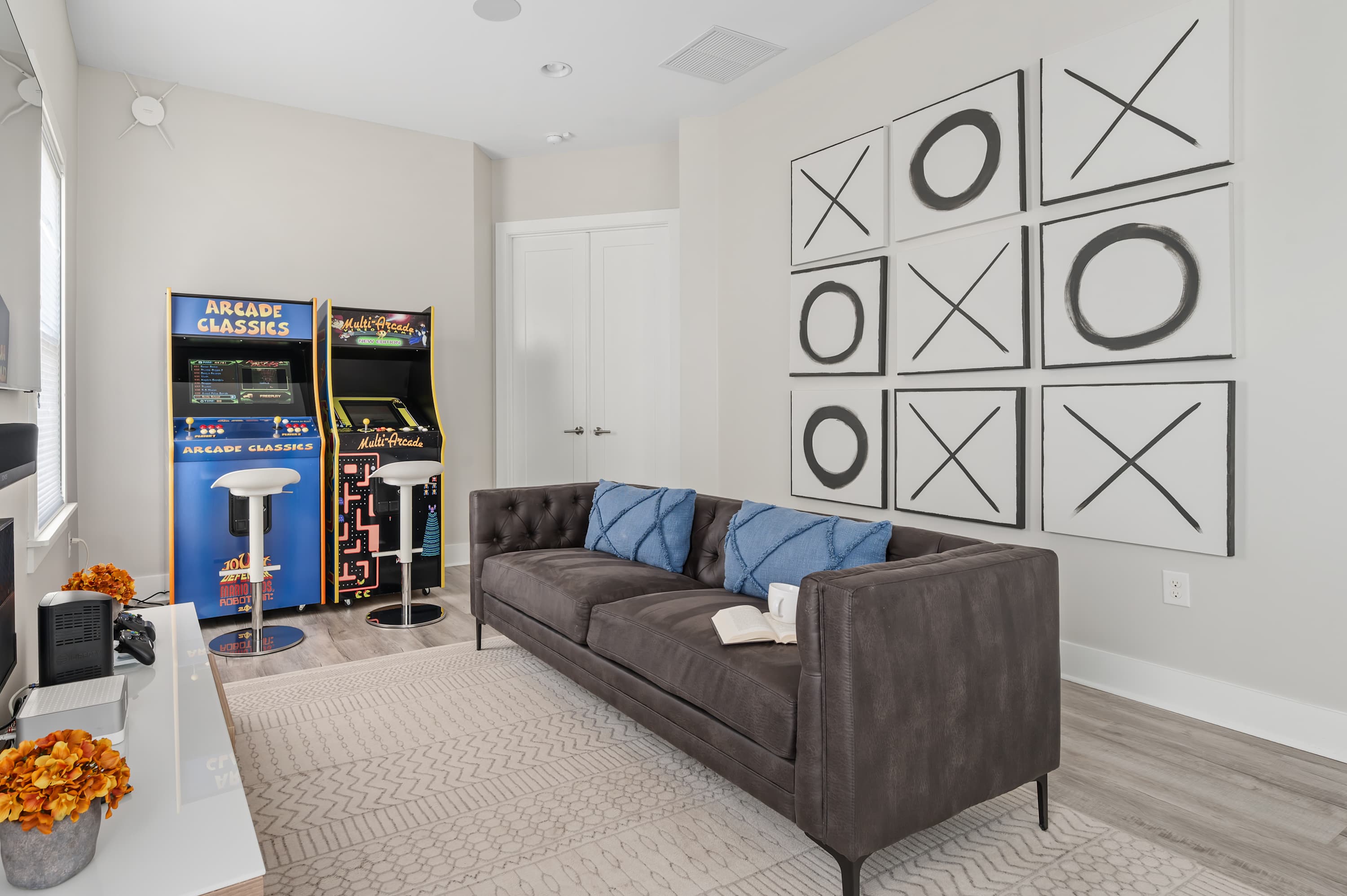 5BR home w/ theater & pool