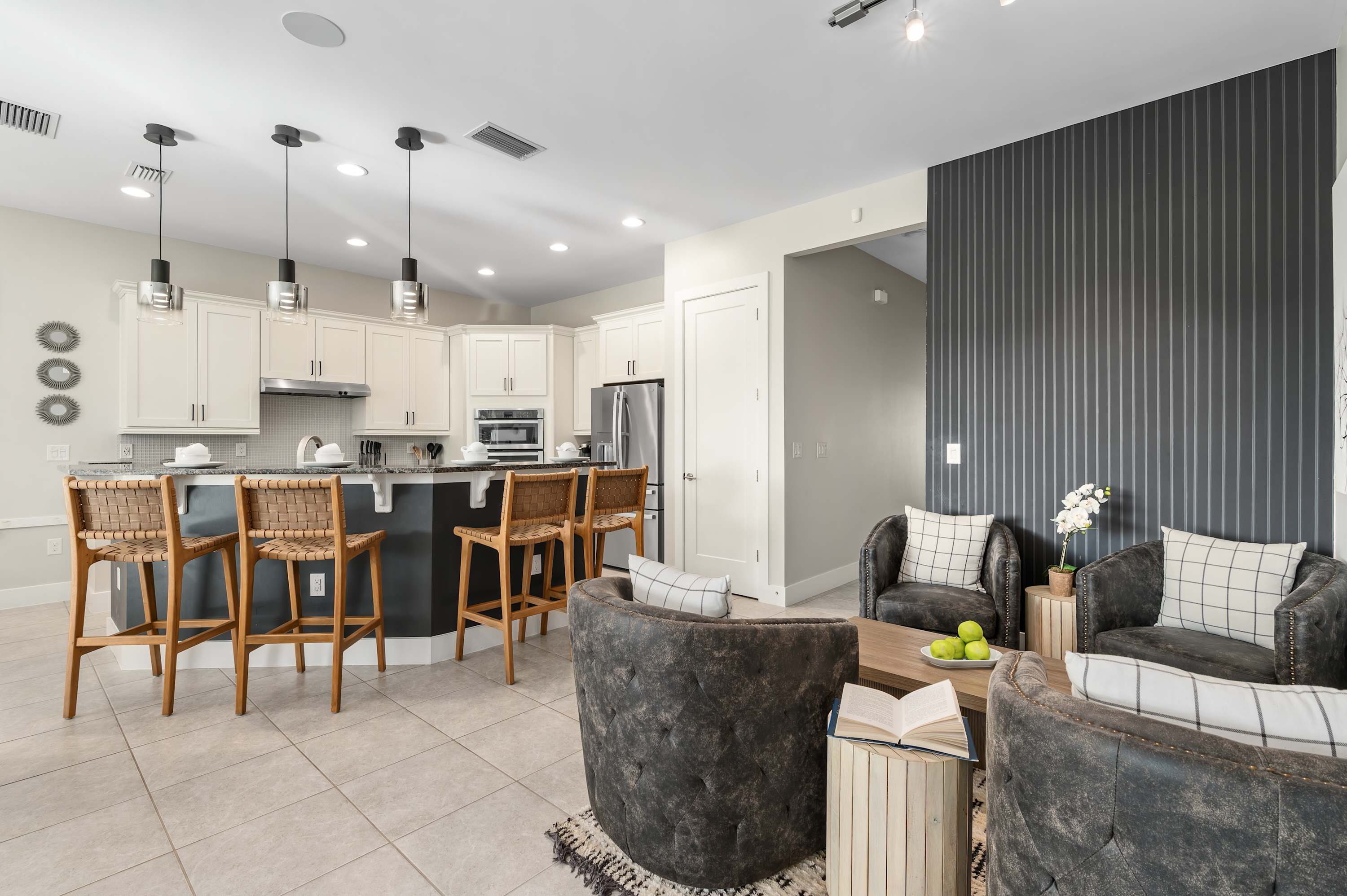 5BR home w/ theater & pool