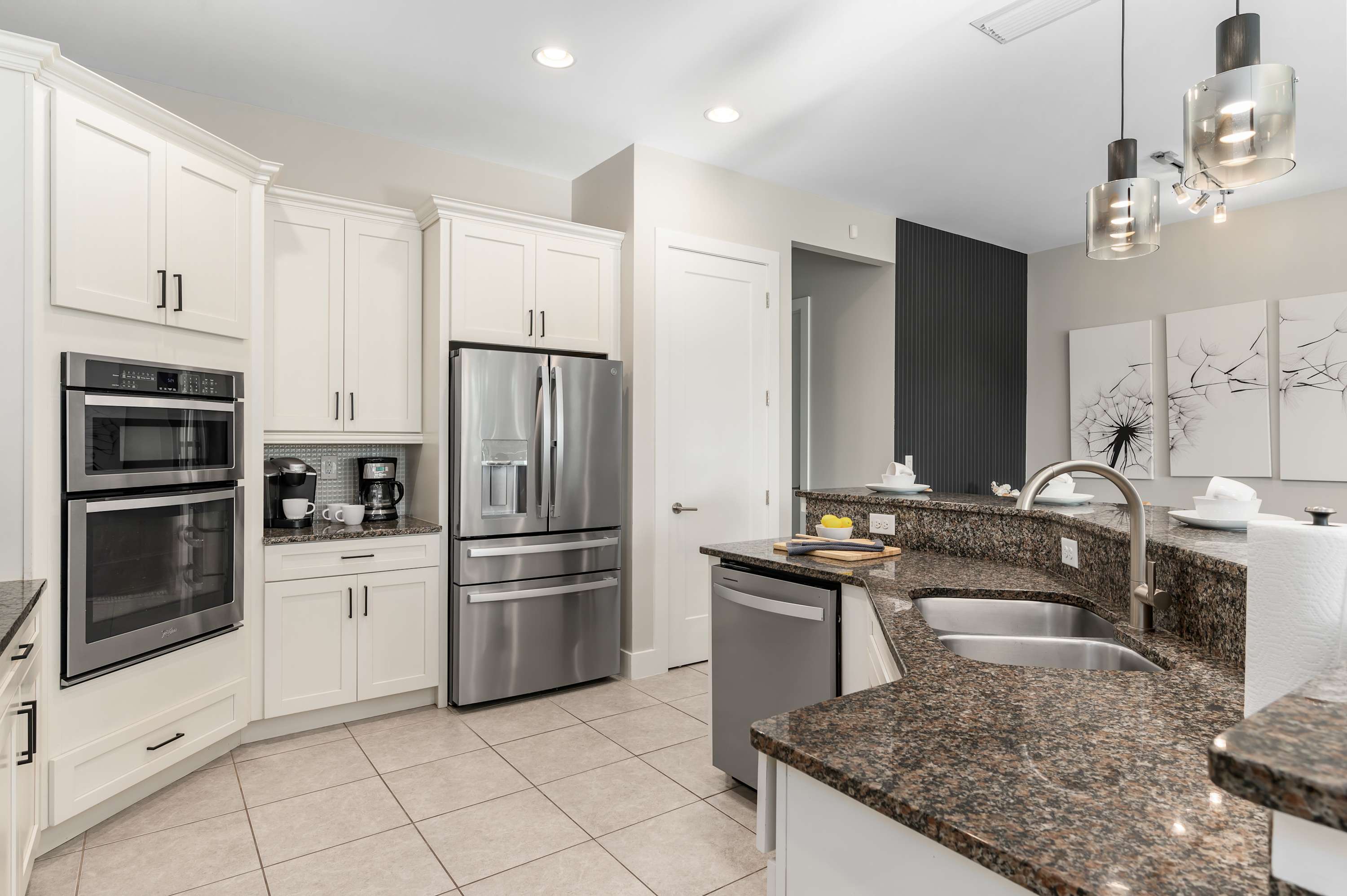 5BR home w/ theater & pool