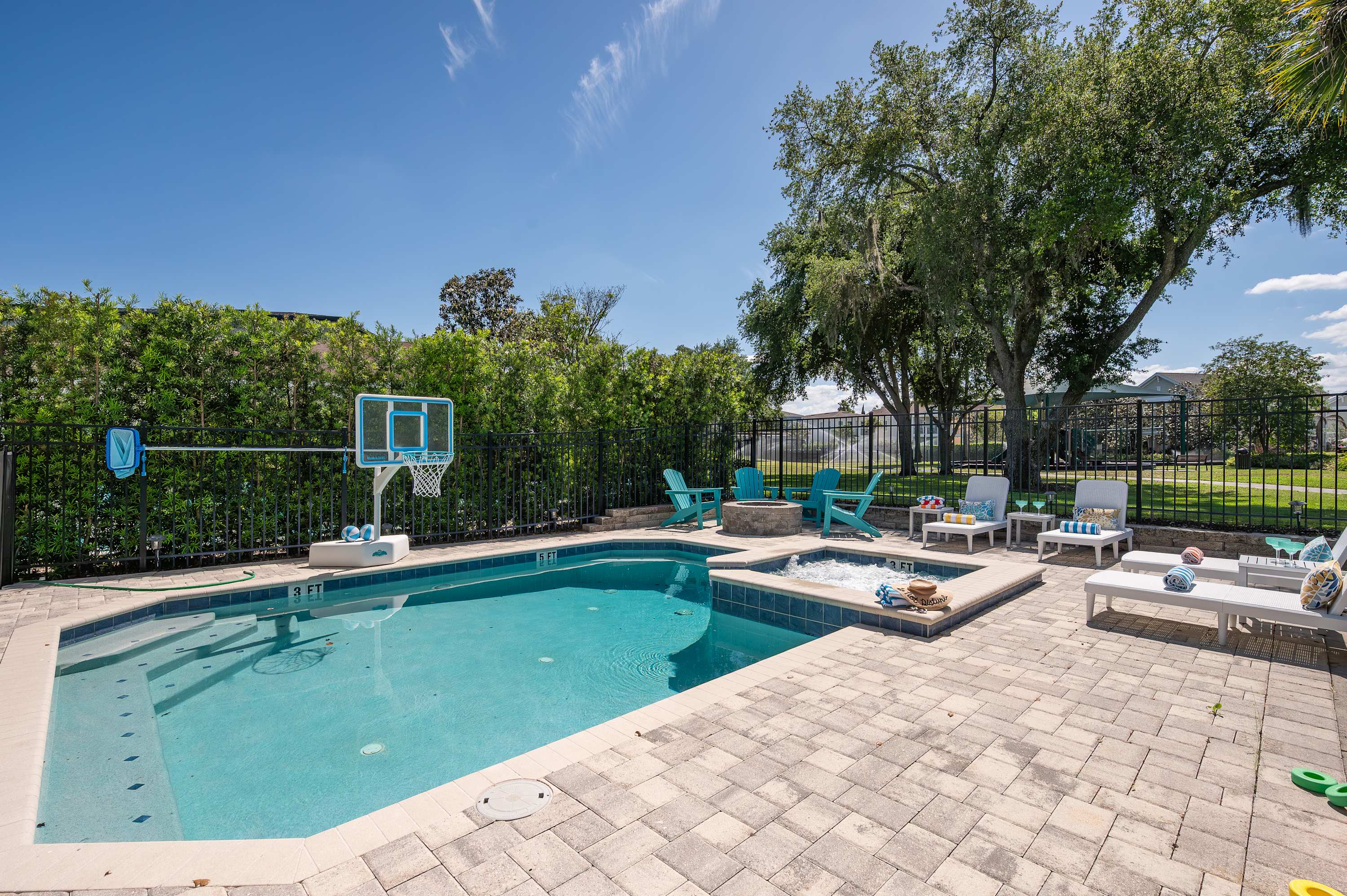 5BR home w/ theater & pool