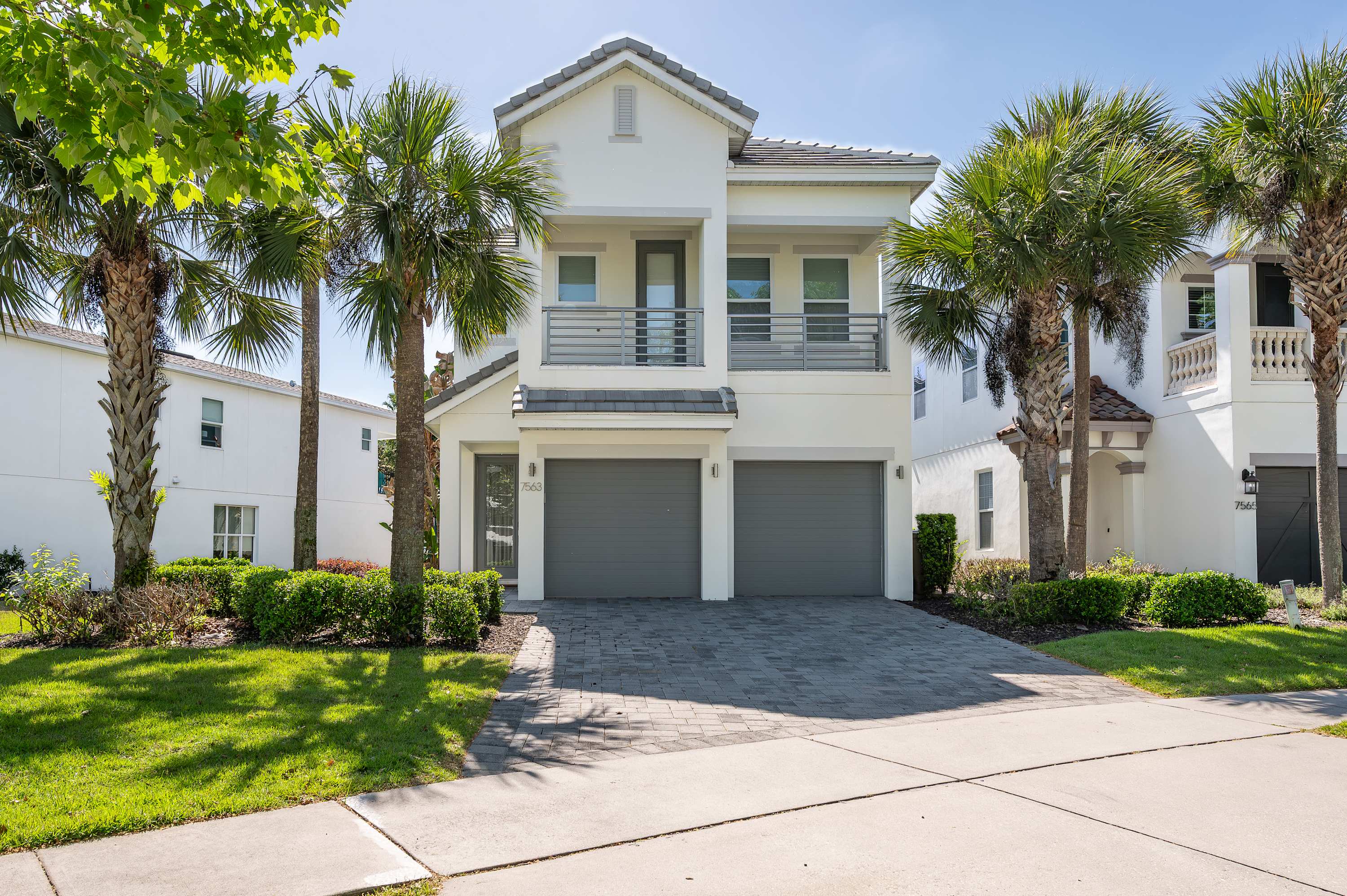 5BR home w/ theater & pool
