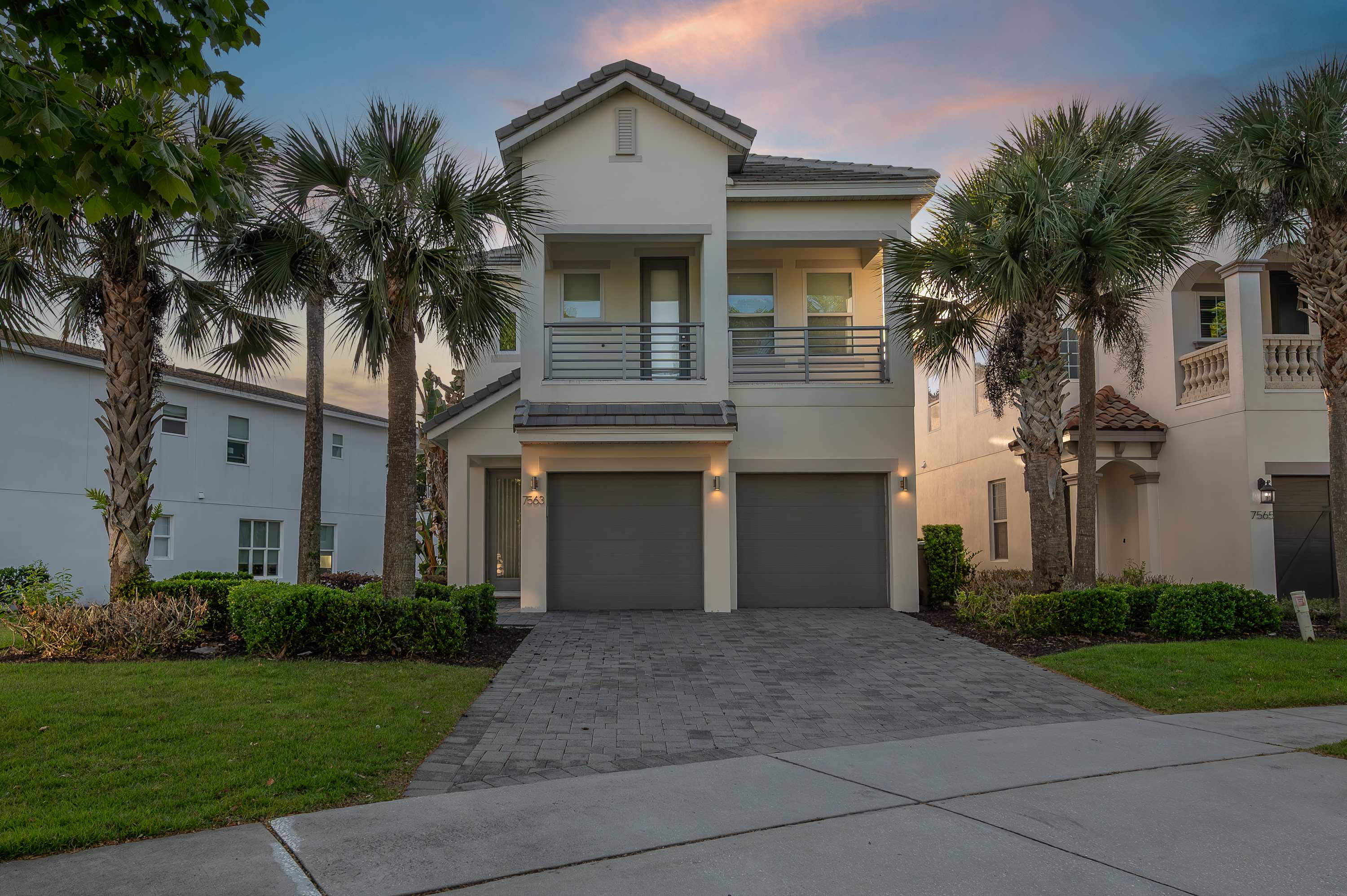 5BR home w/ theater & pool