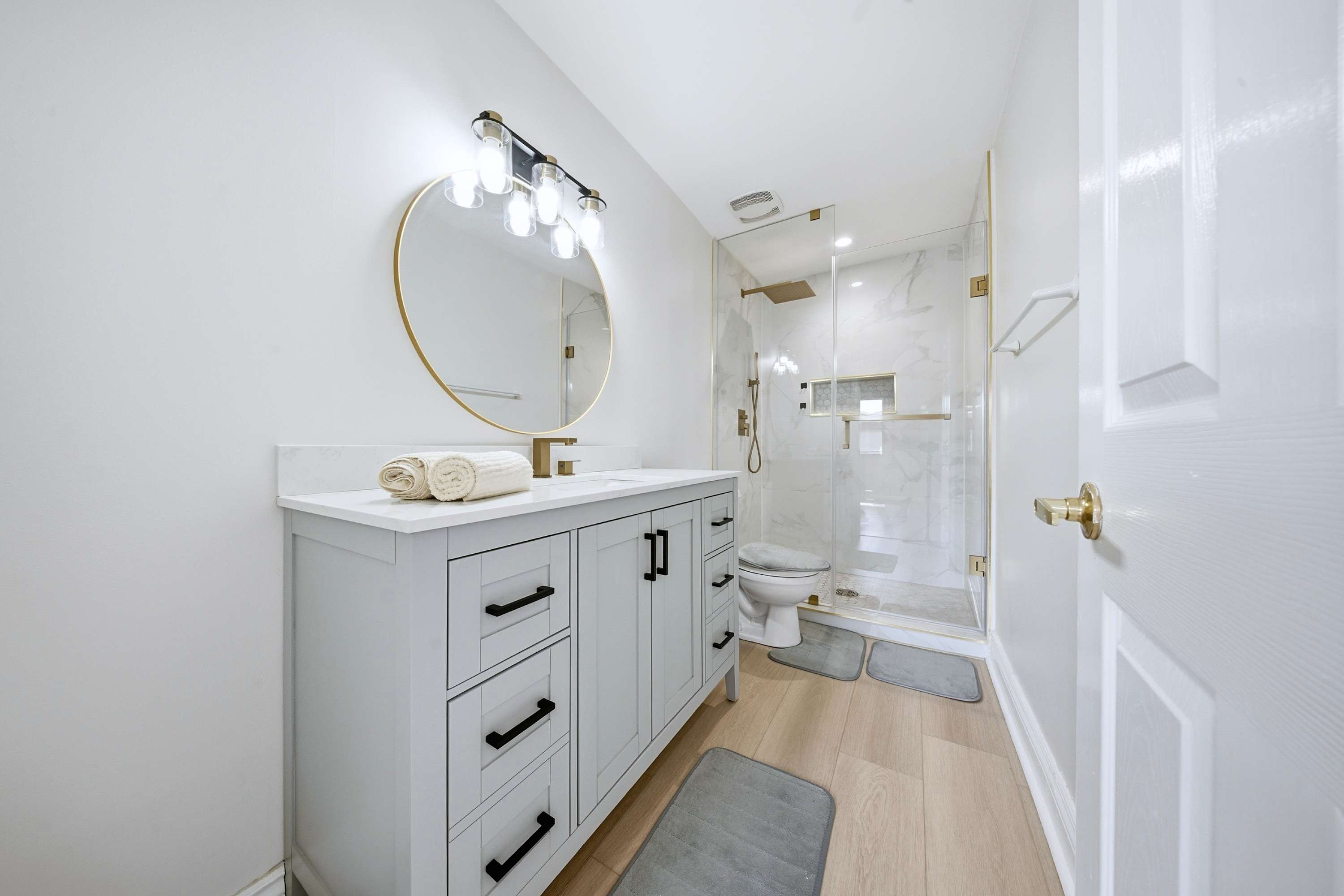 Walk in shower ensuite designed for privacy and a hassle free stay