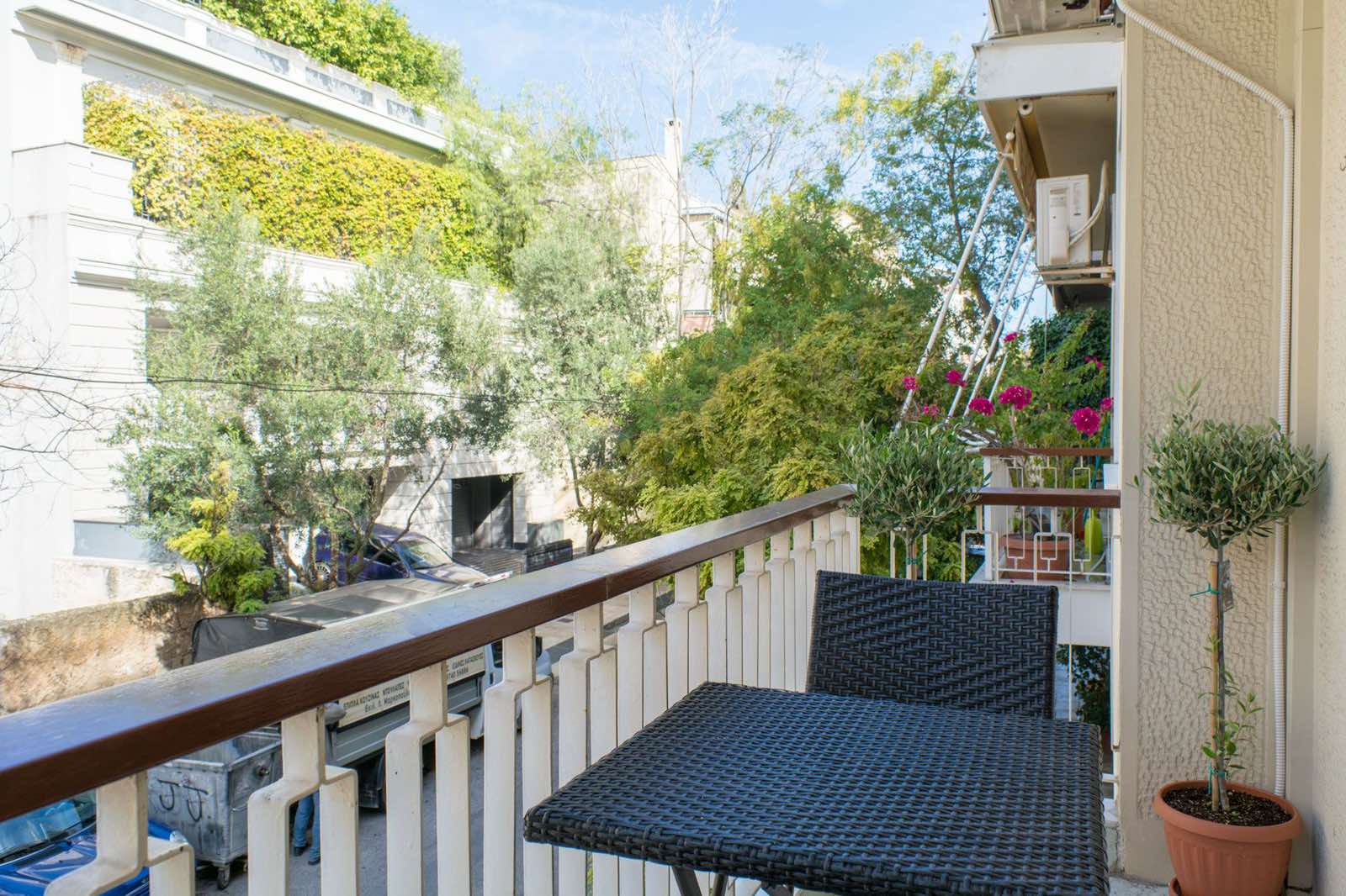 Lovely 1 Bd Apt with Balcony 10 min from Acropolis in Athens — photo 2