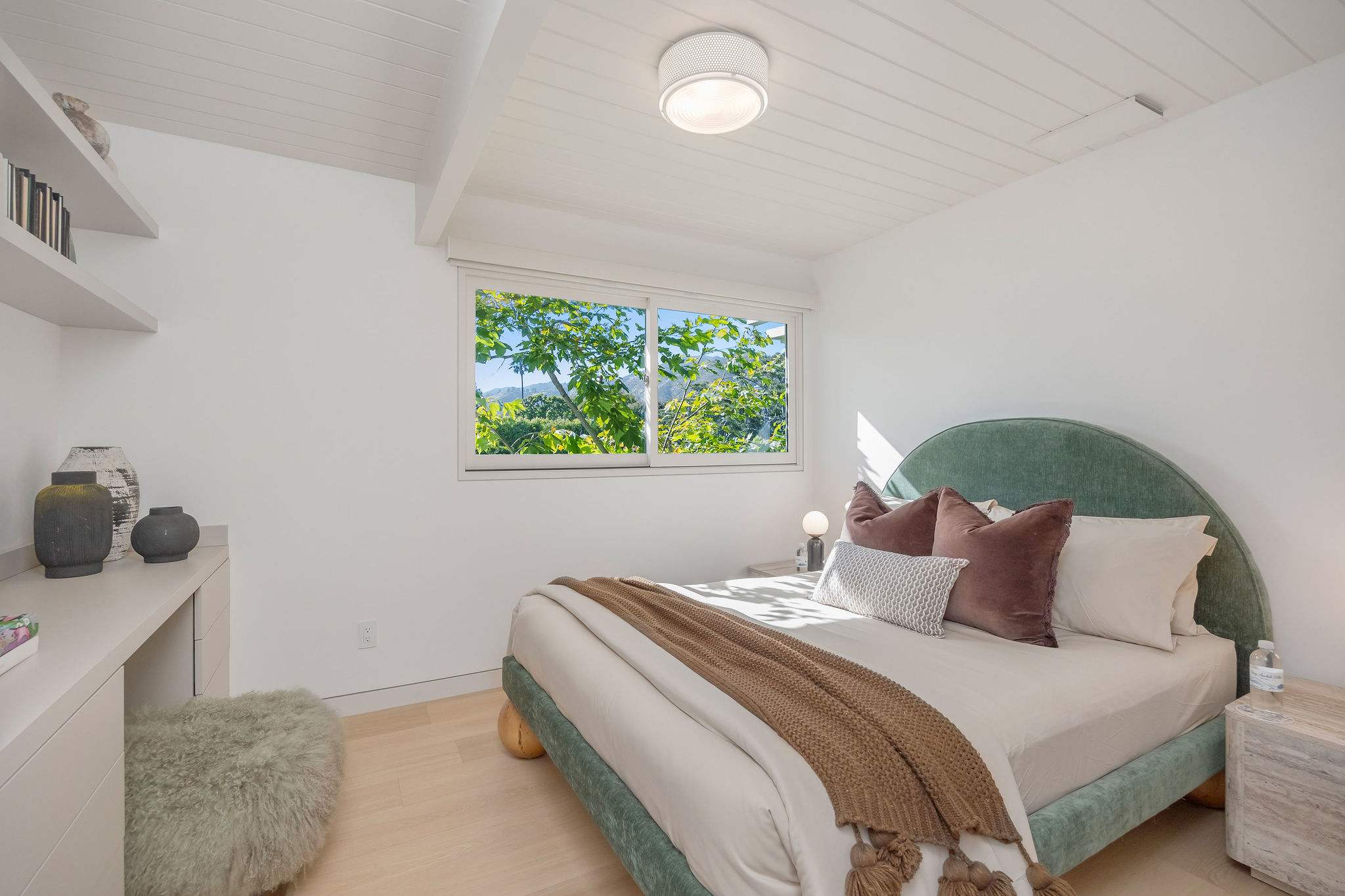 Hensman Malibu Colony by Stay Awhile Villas