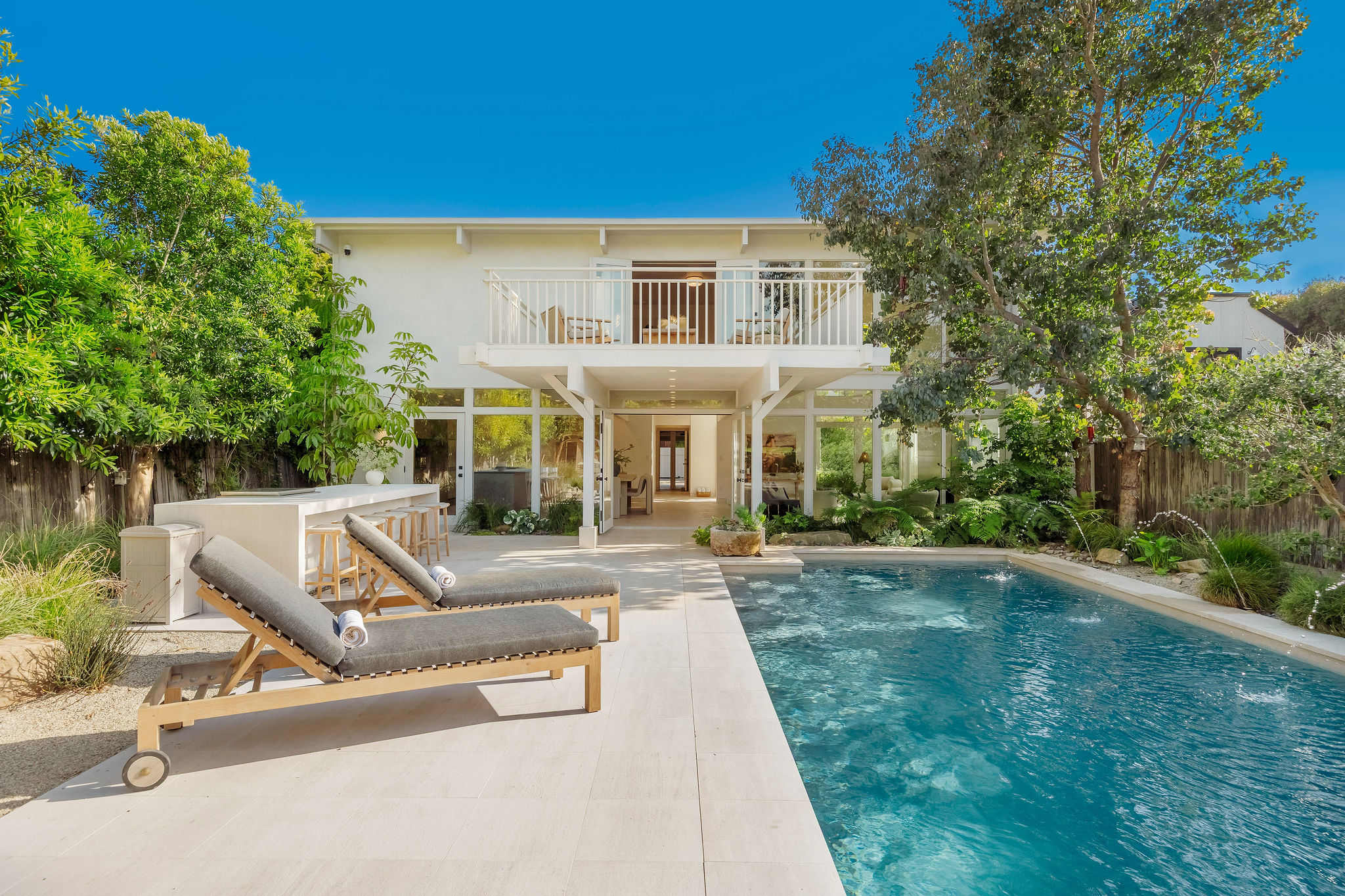 Hensman Malibu Colony by Stay Awhile Villas