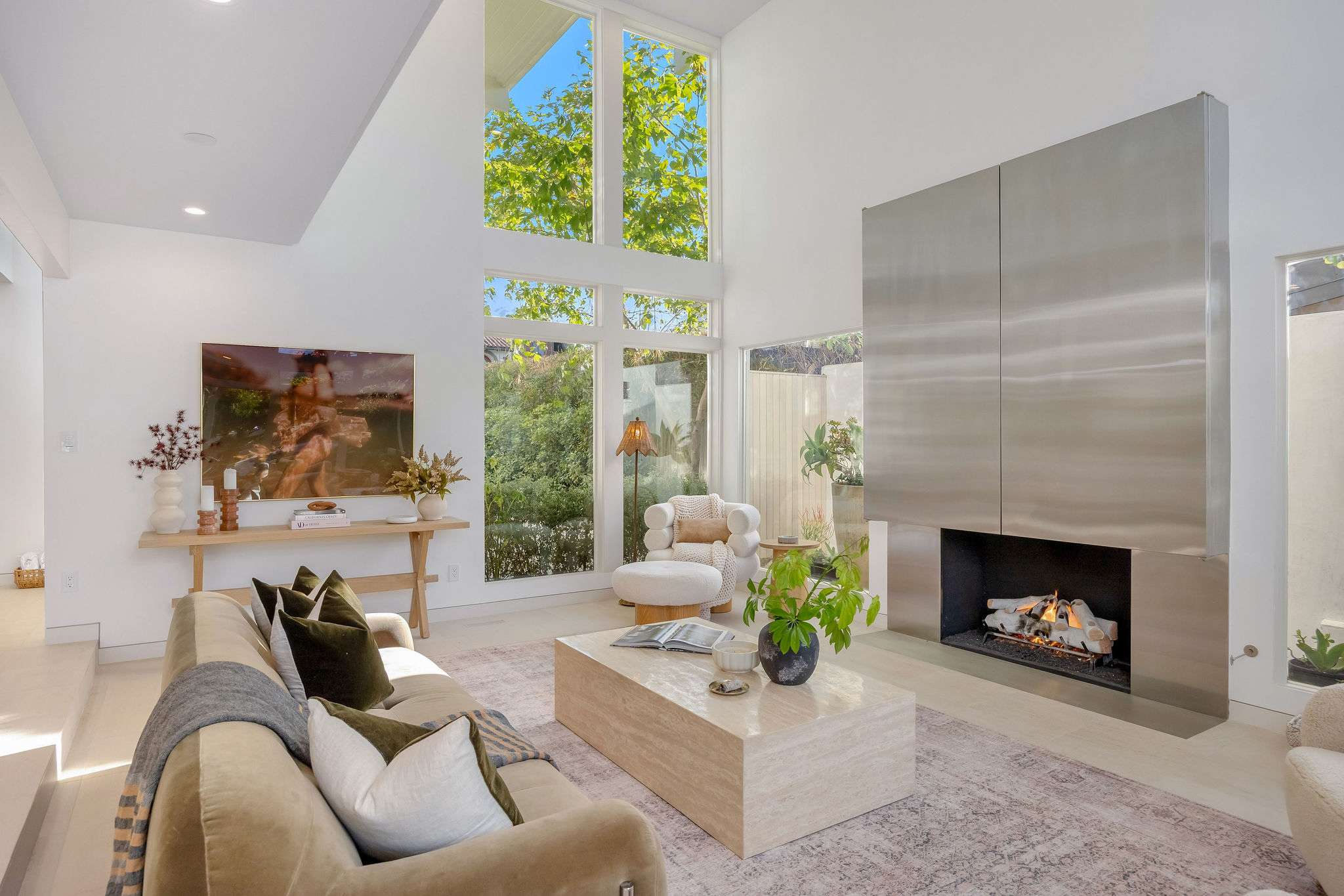 Hensman Malibu Colony by Stay Awhile Villas