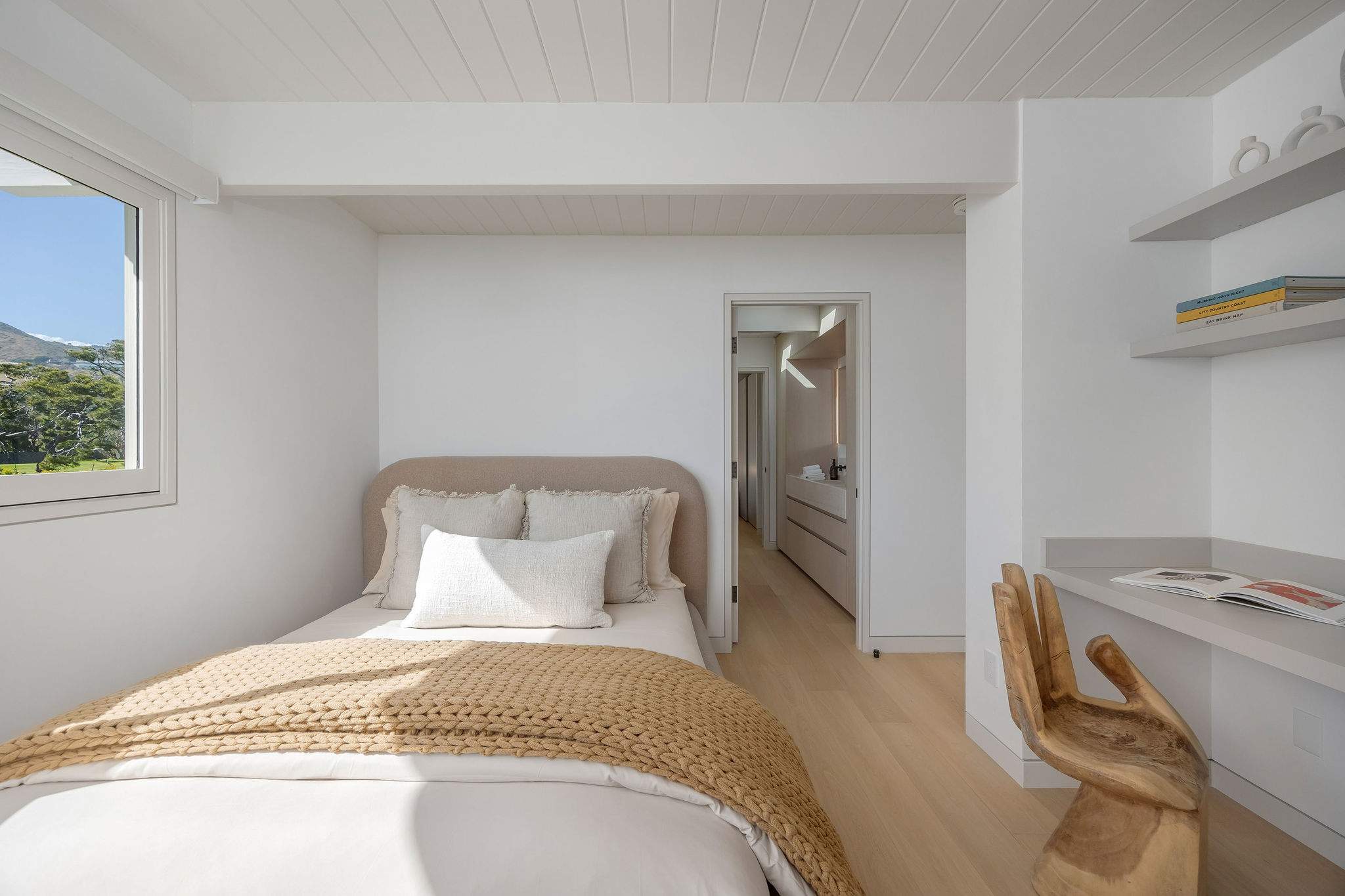 Hensman Malibu Colony by Stay Awhile Villas