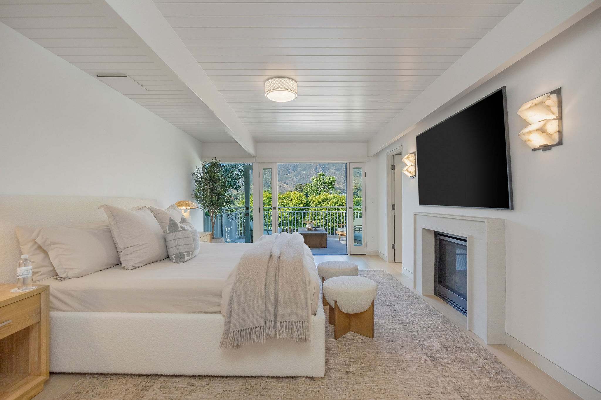Hensman Malibu Colony by Stay Awhile Villas
