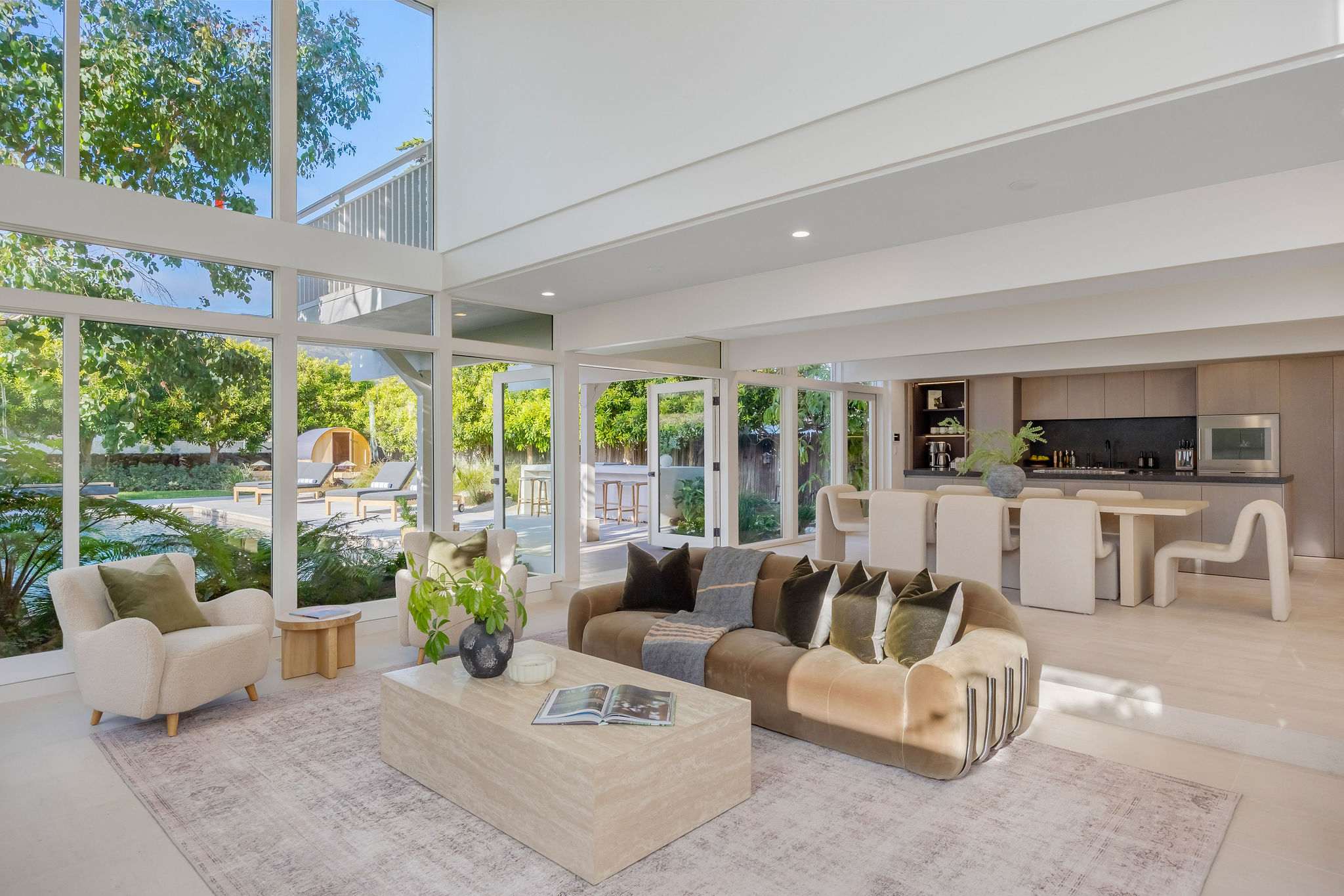 Hensman Malibu Colony by Stay Awhile Villas
