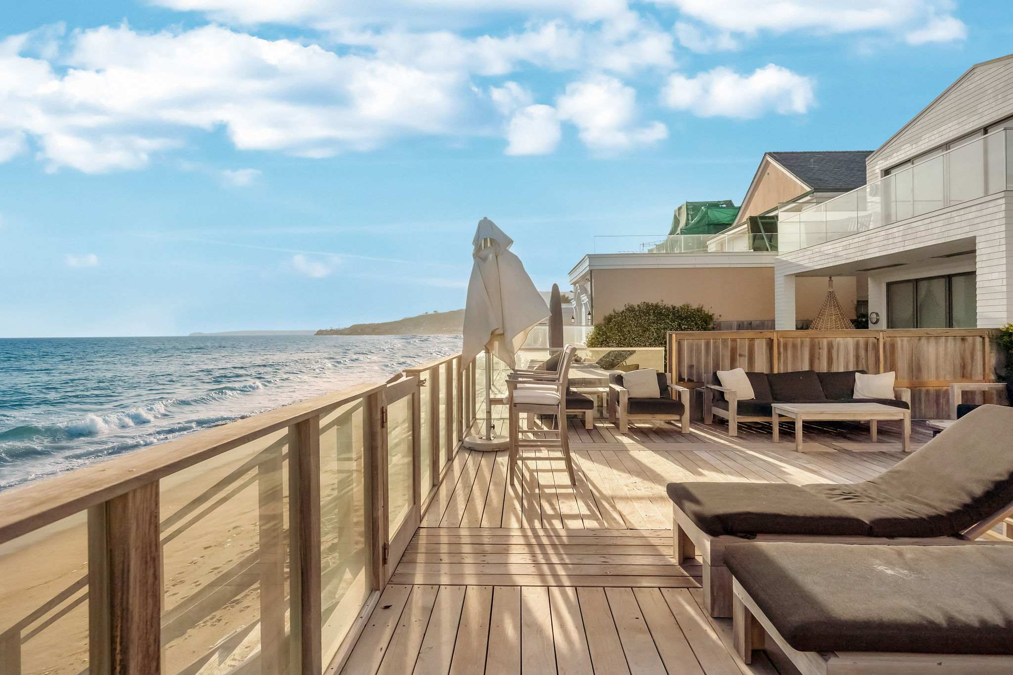 Hensman Malibu Colony by Stay Awhile Villas