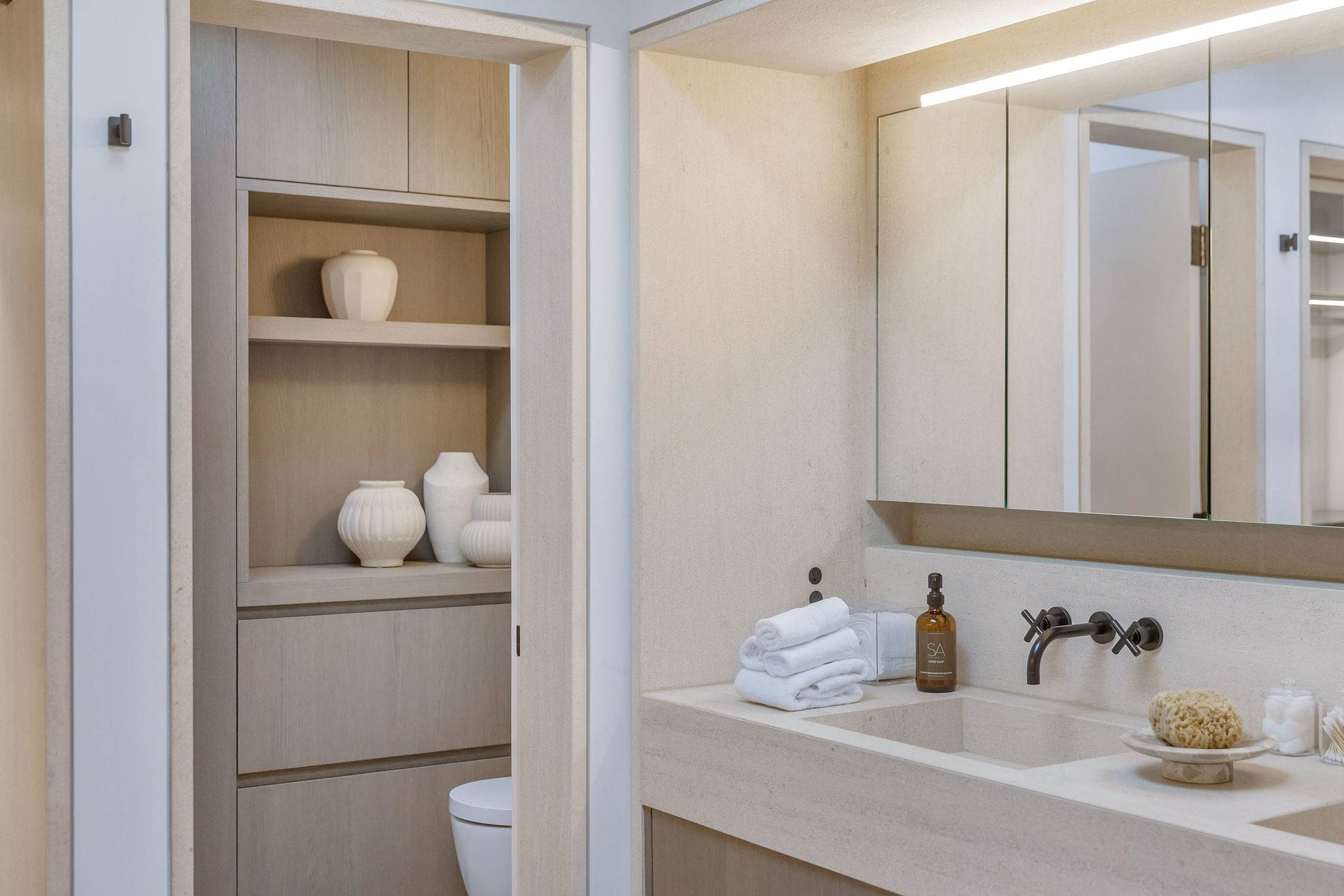 Hensman Malibu Colony by Stay Awhile Villas