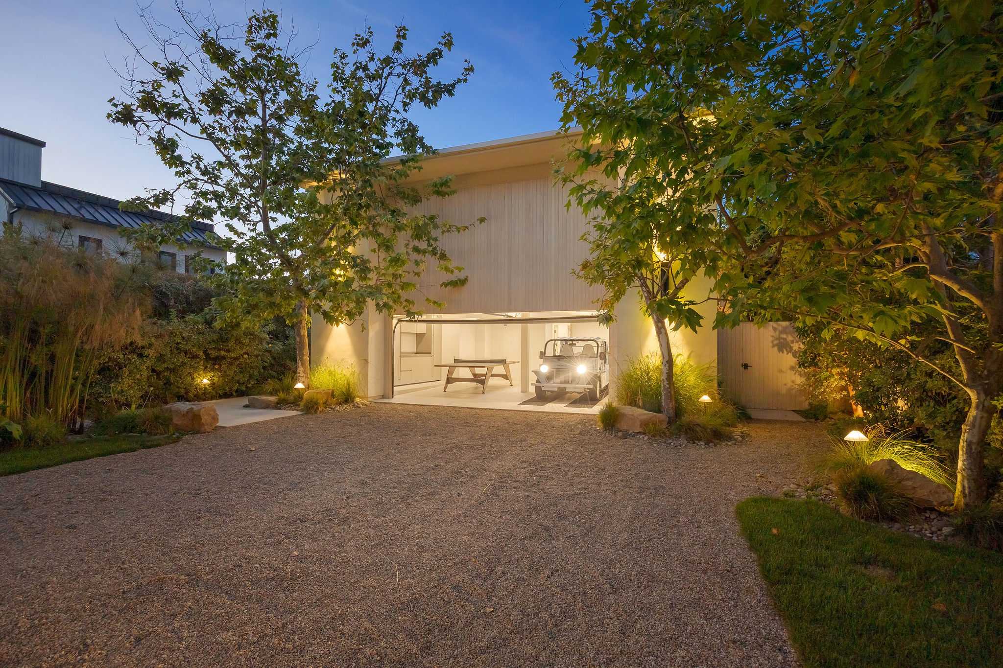 Hensman Malibu Colony by Stay Awhile Villas