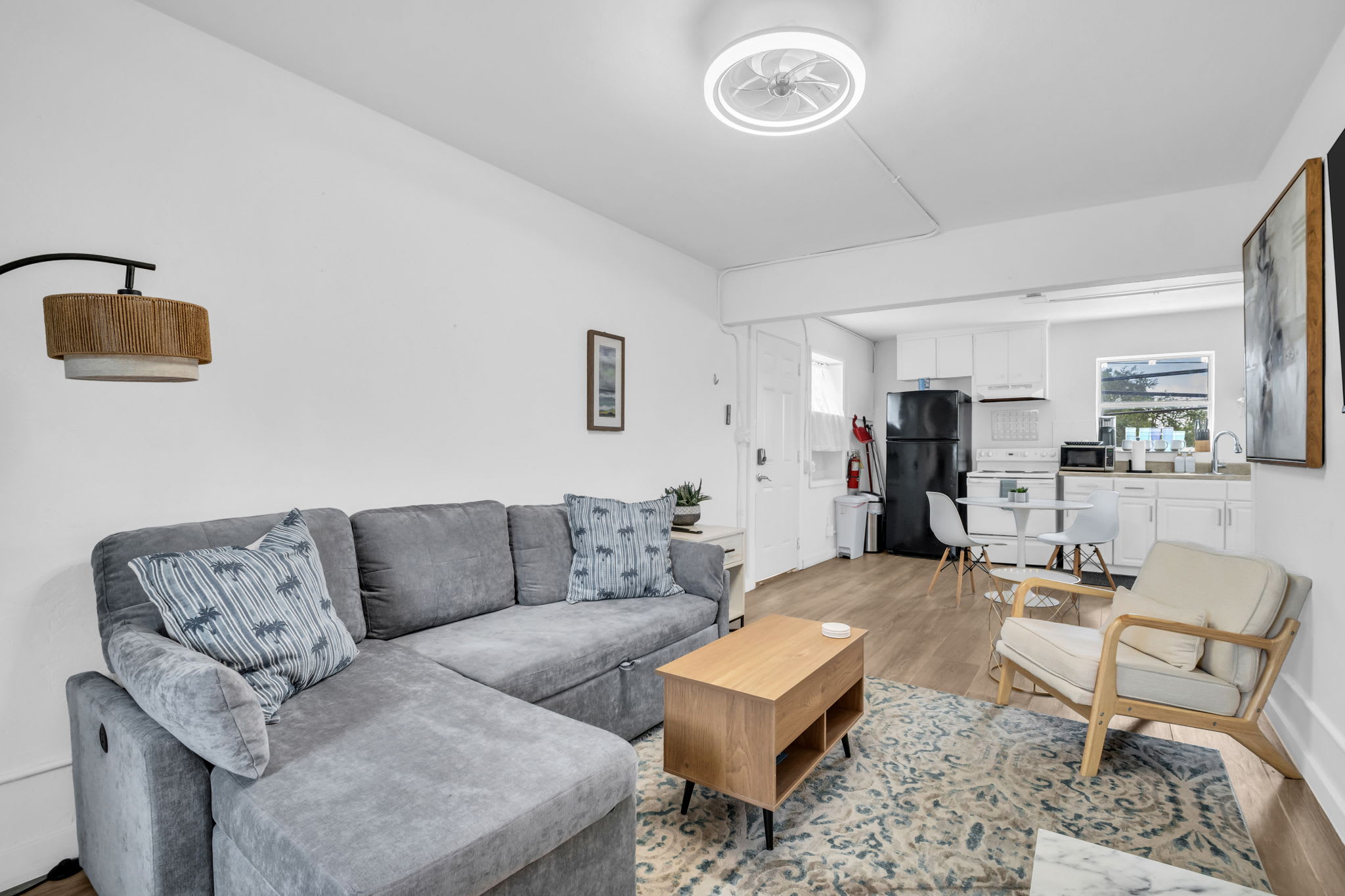 Downtown Studio w/ Free Parking & City Views