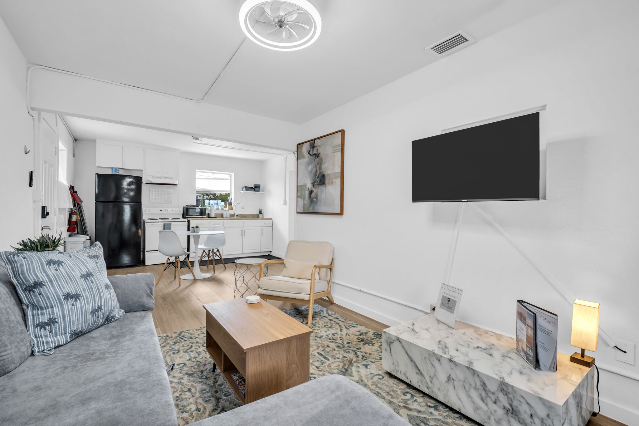 Downtown Studio w/ Free Parking & City Views
