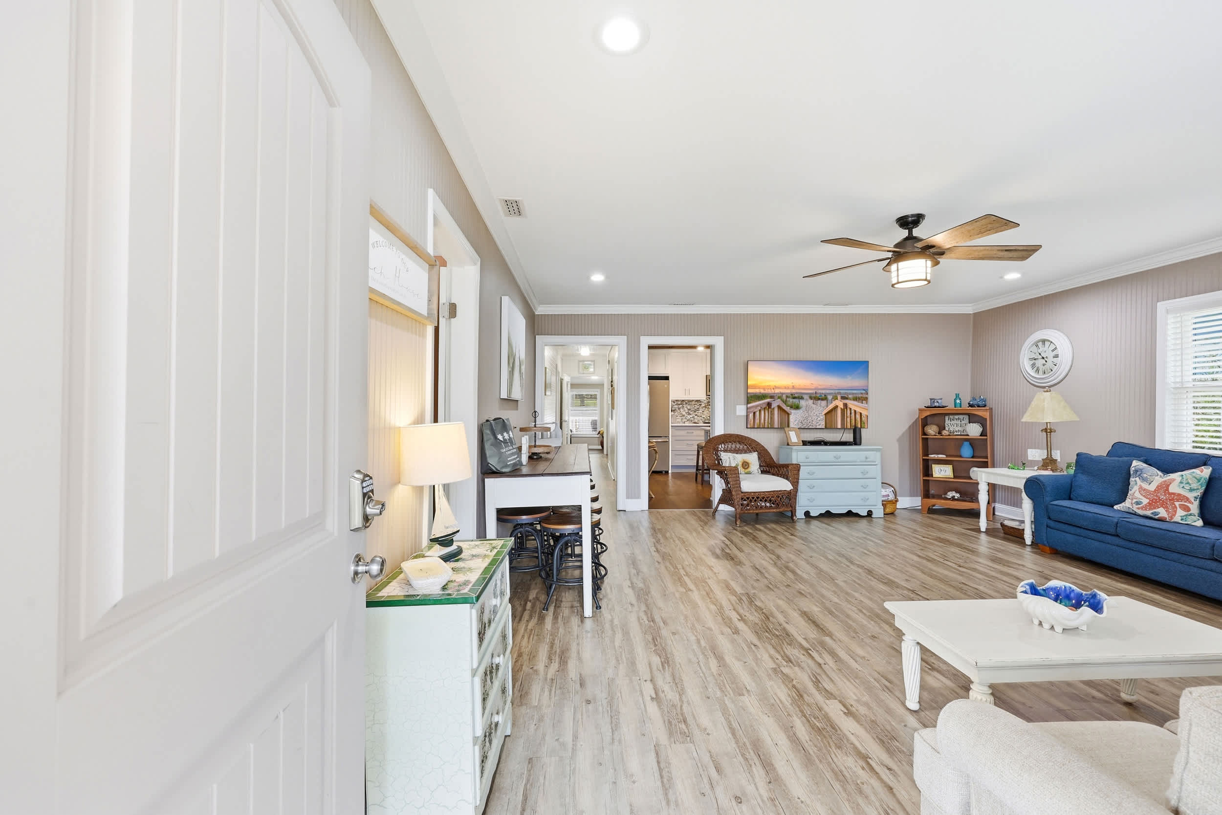 Endless Summer 100 Feet to Beach  with Fenced Yard Grill