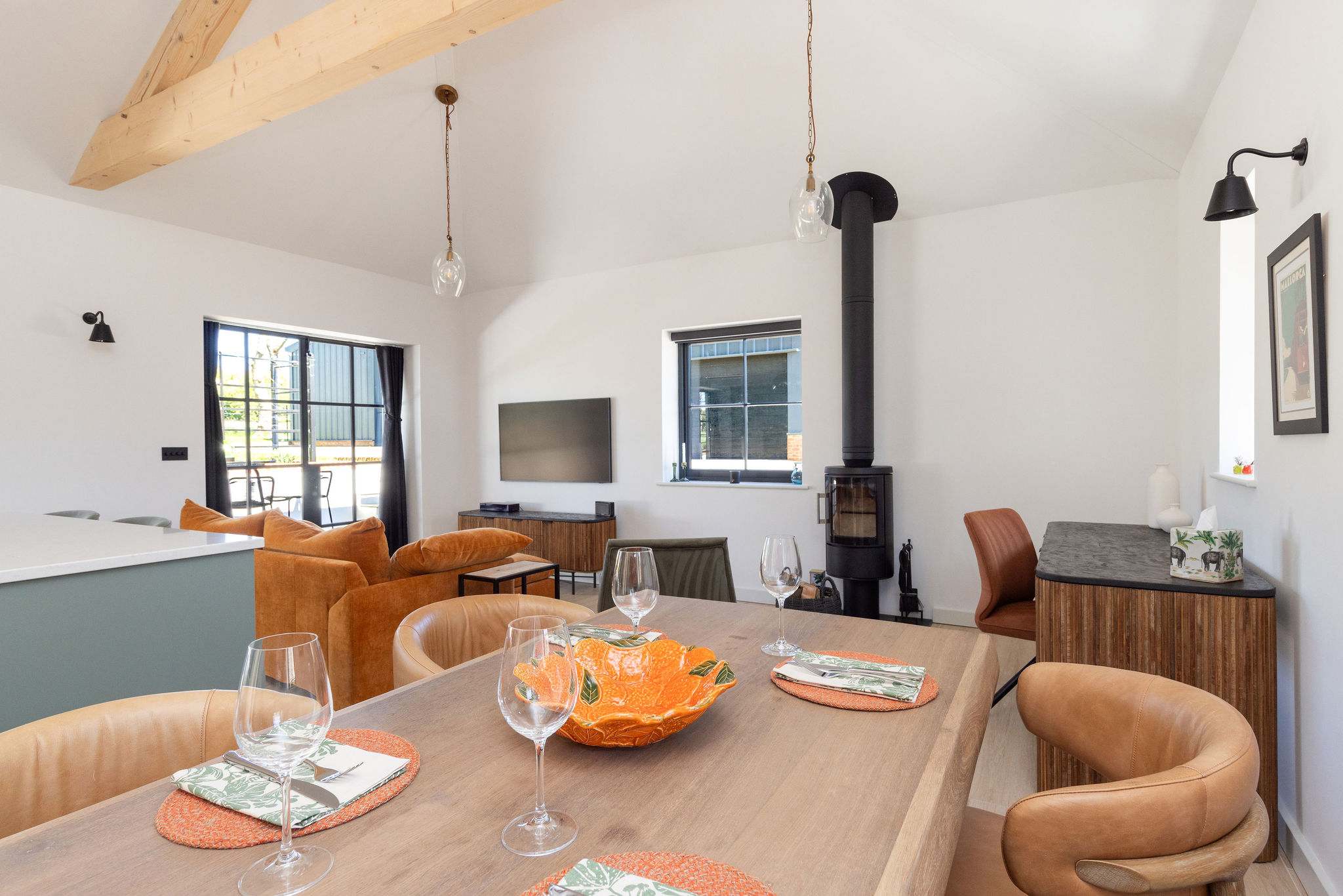 Stylish Rural Lodge Nr Chichester and Goodwood