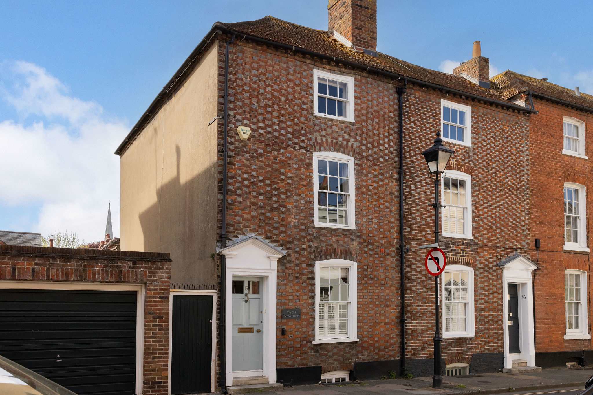 Stunning 4 Bed Georgian House in Chichester