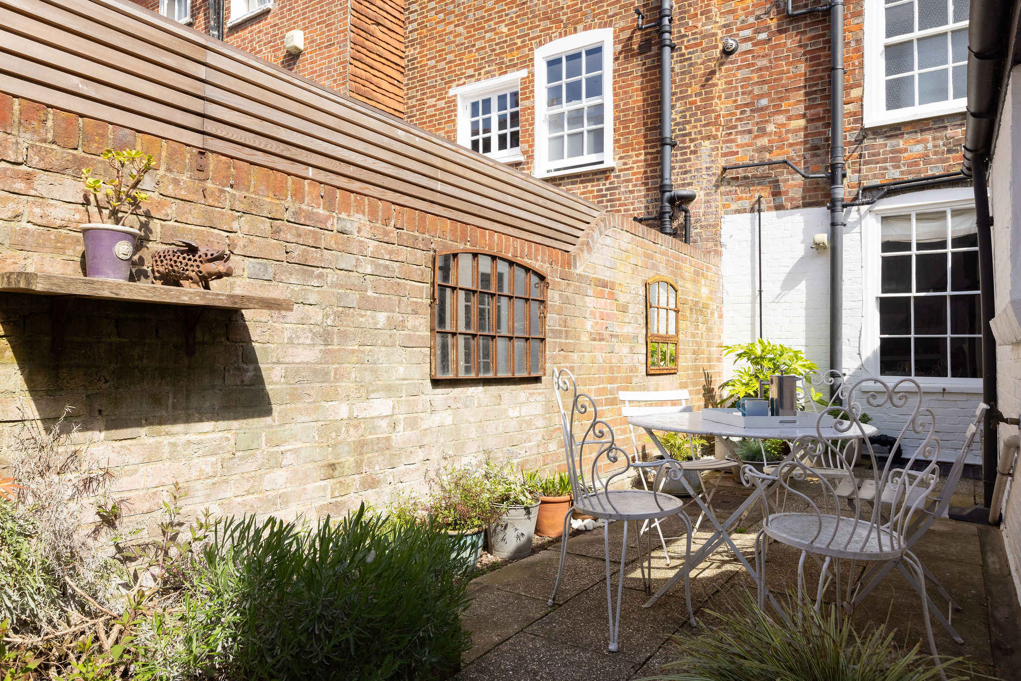 Stunning 4 Bed Georgian House in Chichester