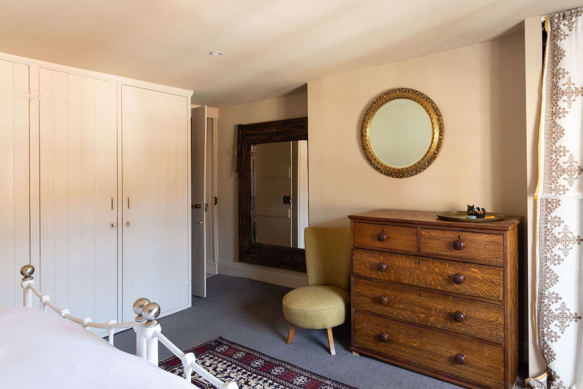 From Master Bedroom through to Jack n Jill rest room