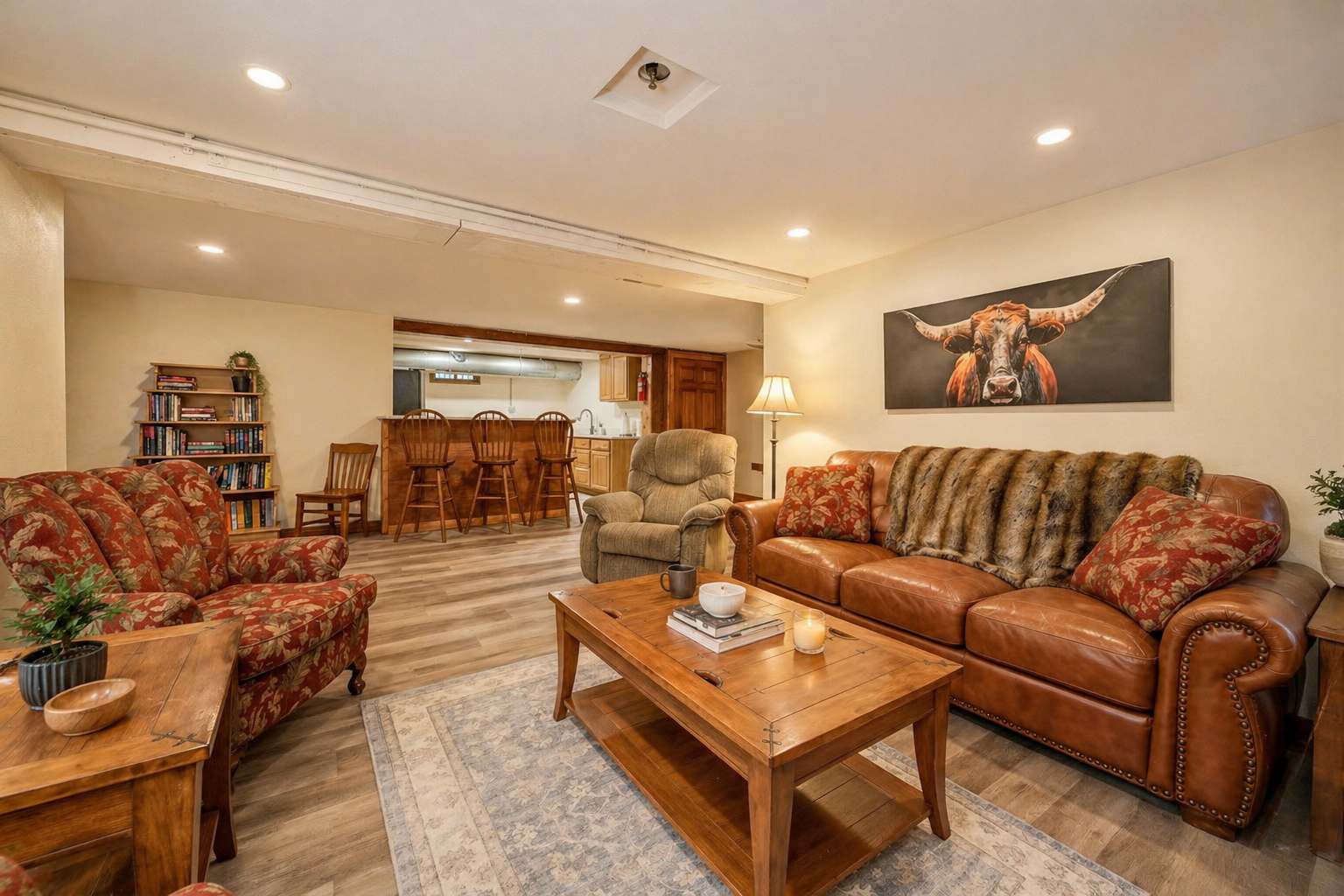 Harbour Hideout — Downtown Basement Suite, 3 King Beds, Sheridan Wy - Sheridan, WY