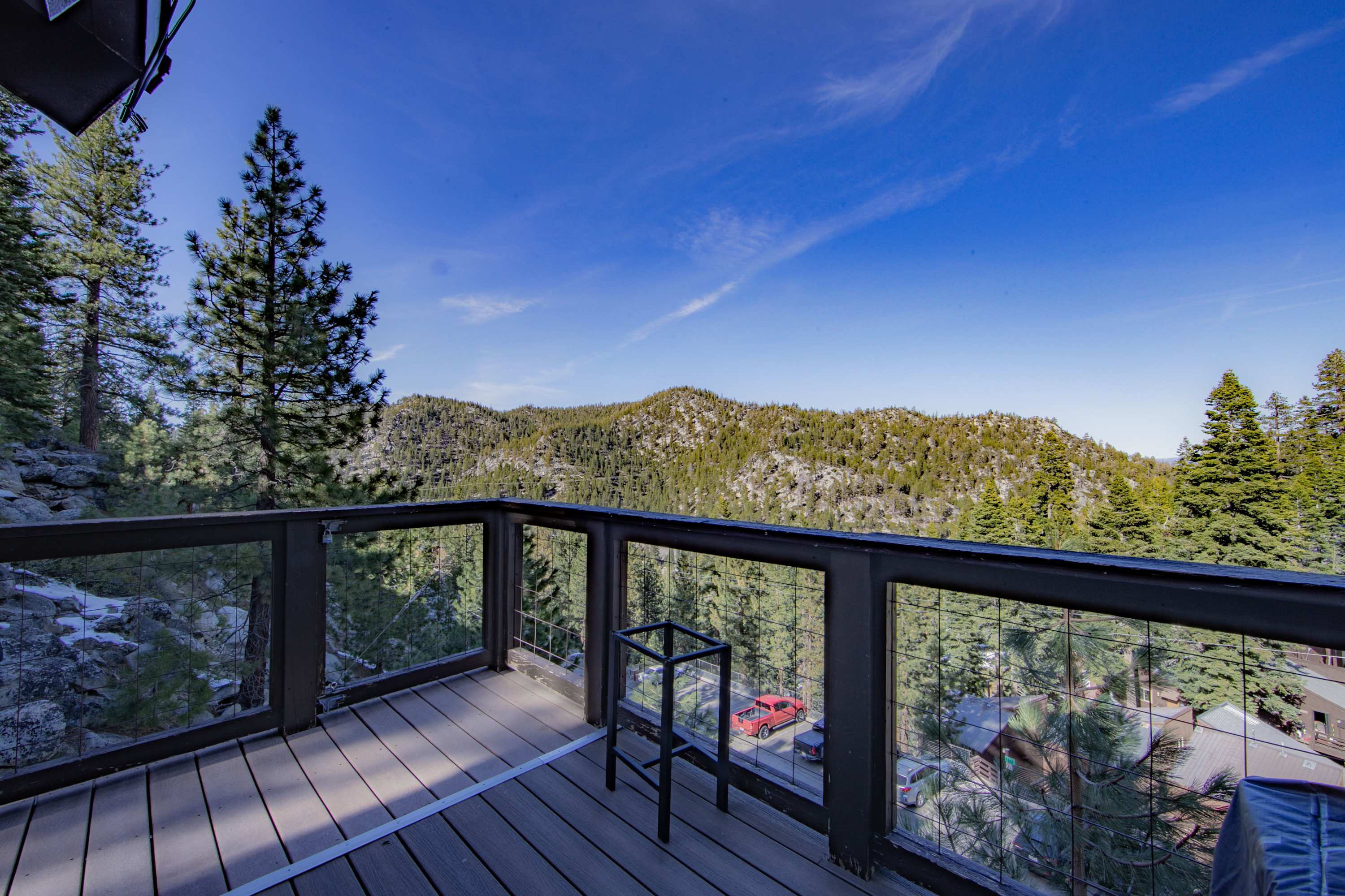 Tramway Haus: your elevated stay surrounded by comfort, views, and quiet luxury