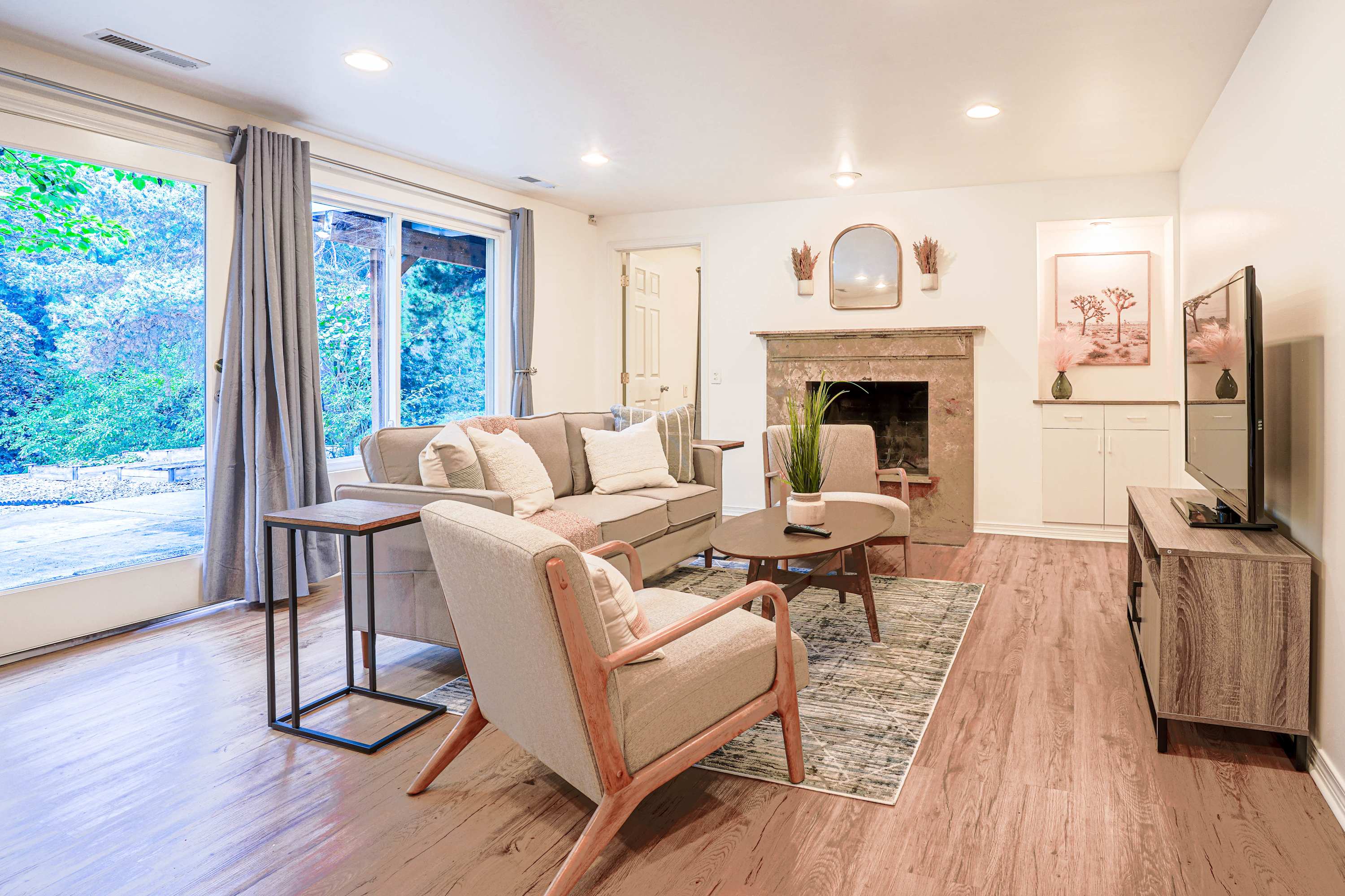 Serene Mercer Island 3b Lower Unit Near Lr Station - Mercer Island, WA