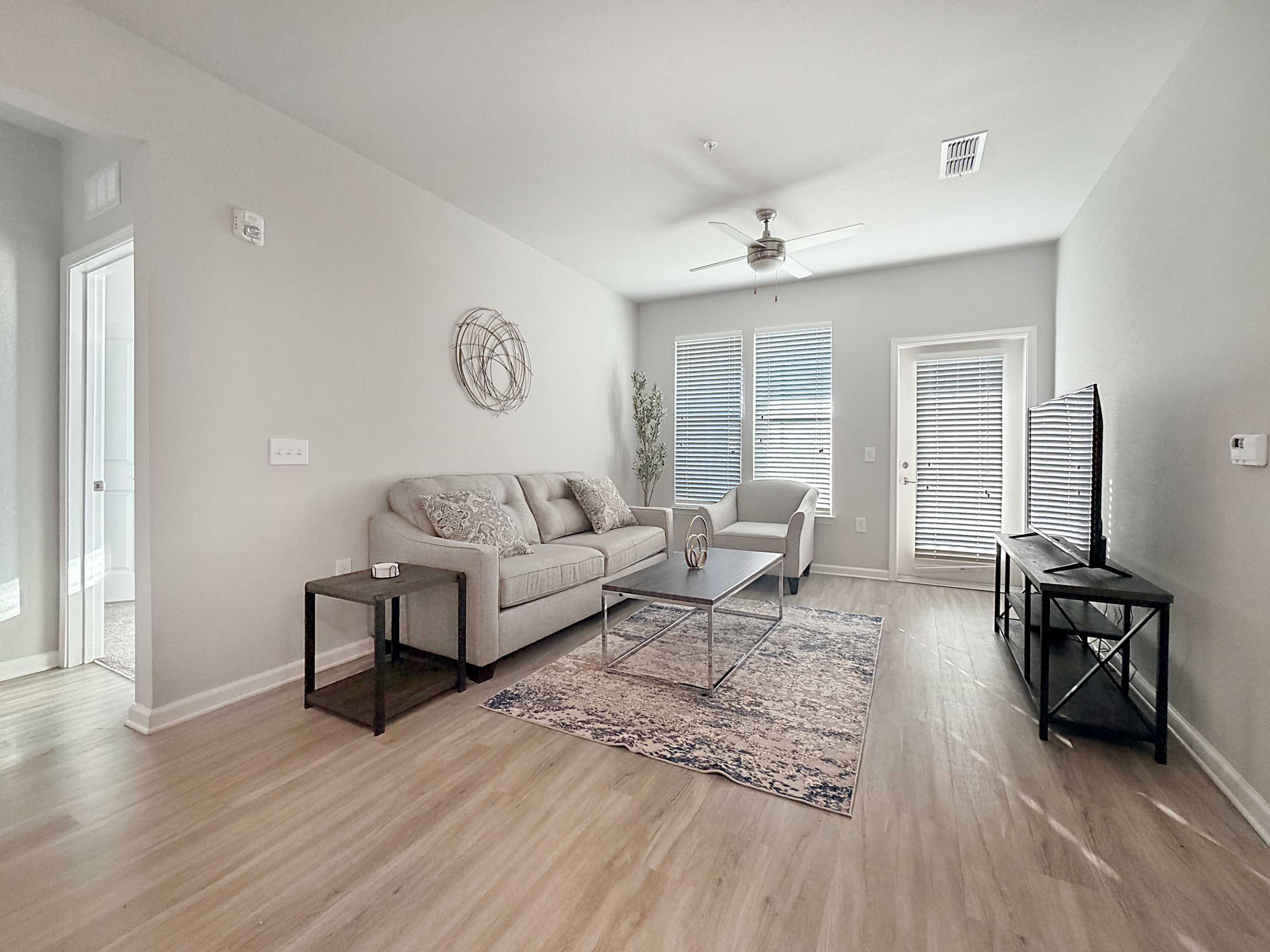 Ground-Floor Luxury 2 BR with Pond and Pool Views