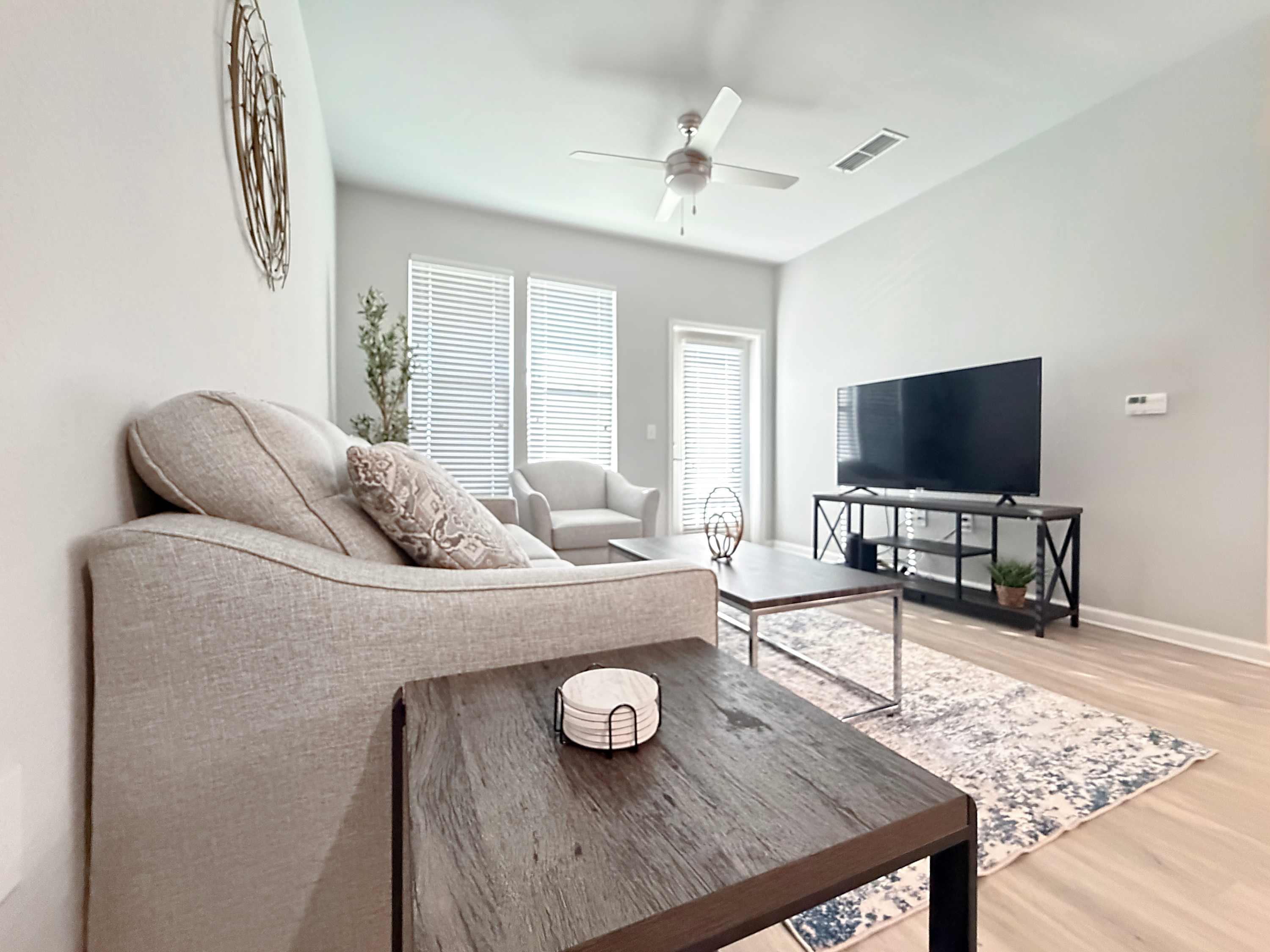 Ground-Floor Luxury 2 BR with Pond and Pool Views