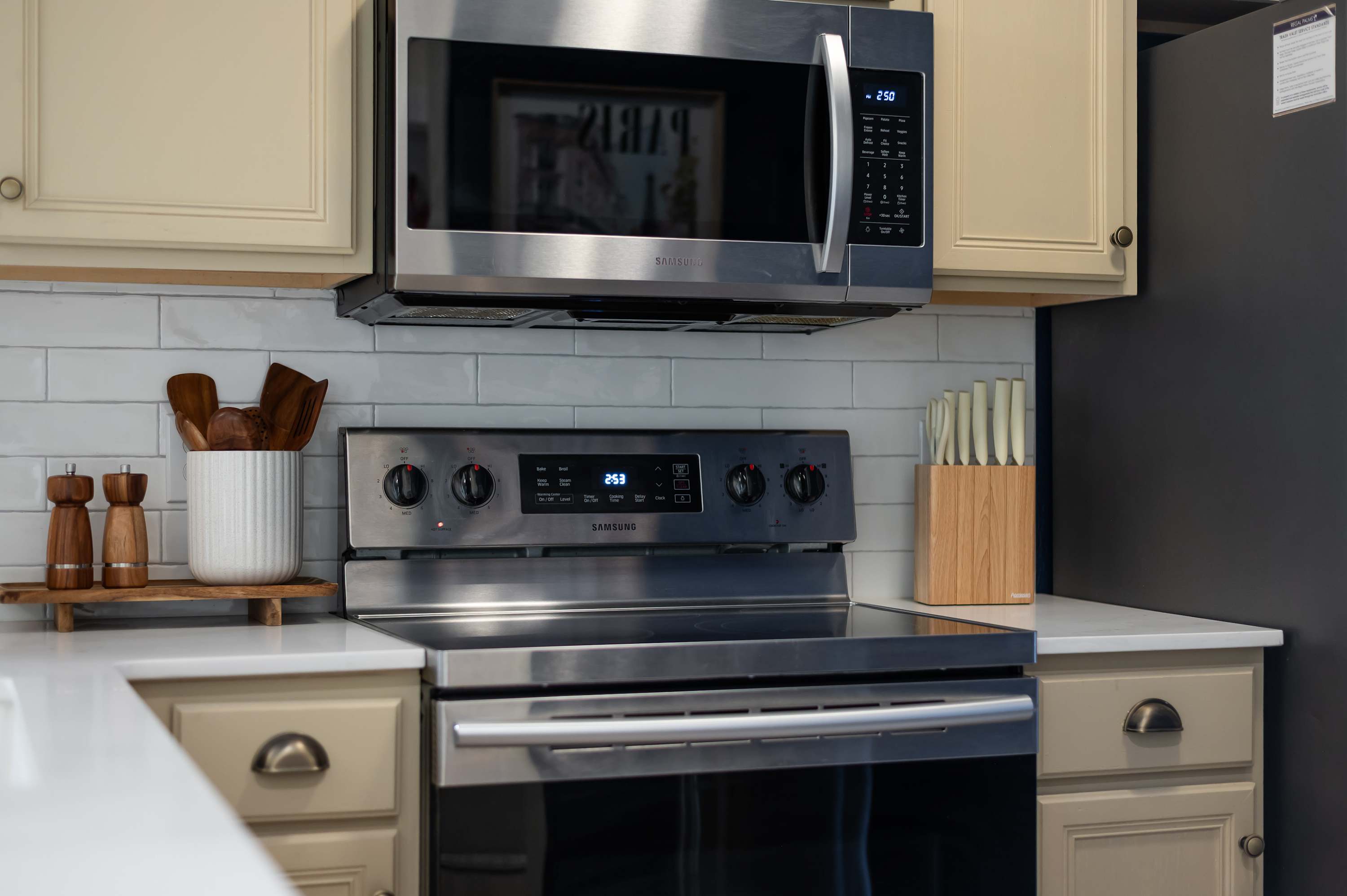 Clean kitchen setup w/ modern appliances & functional layout