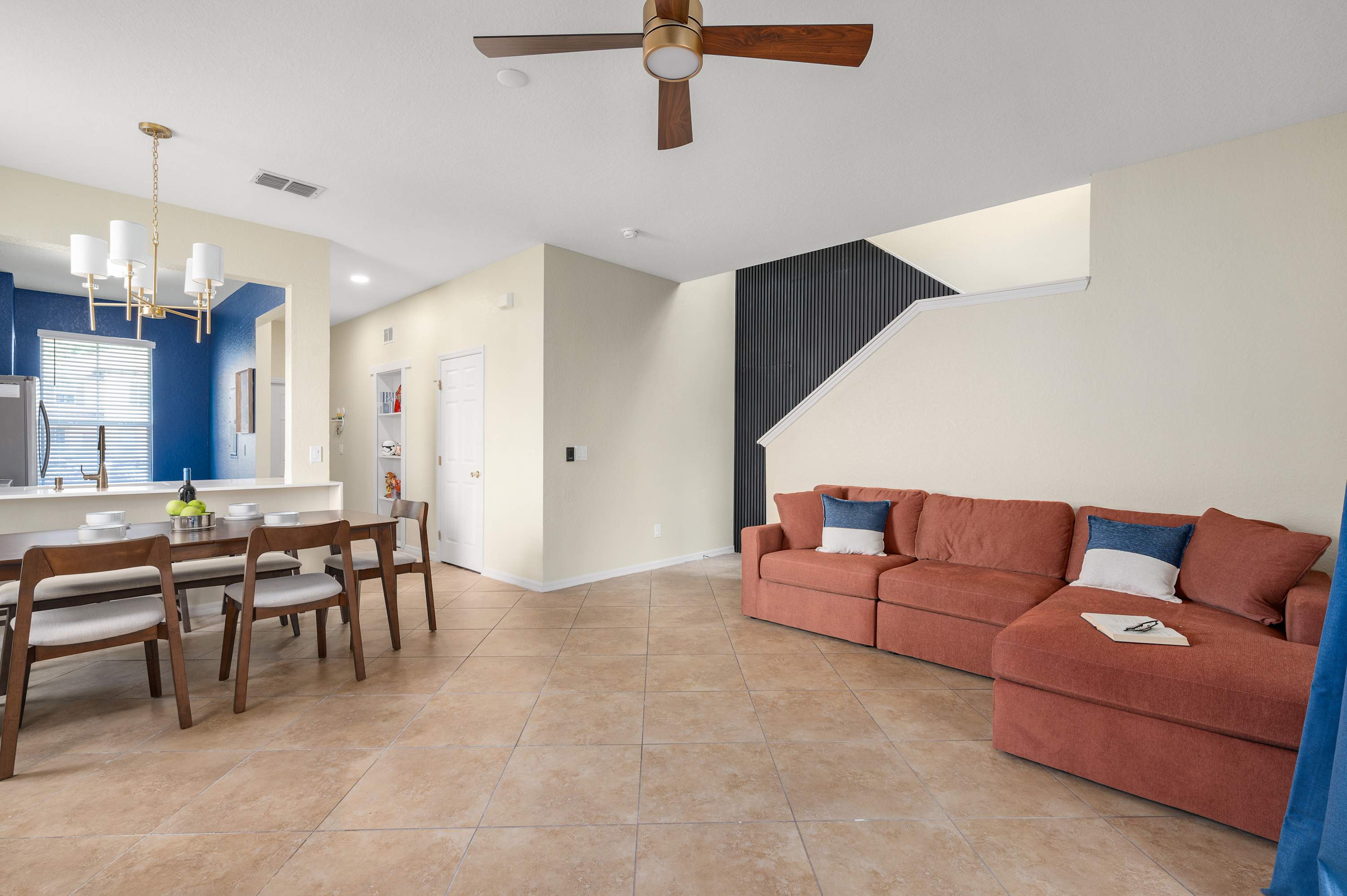 Open-concept living & dining space ideal for gathering together