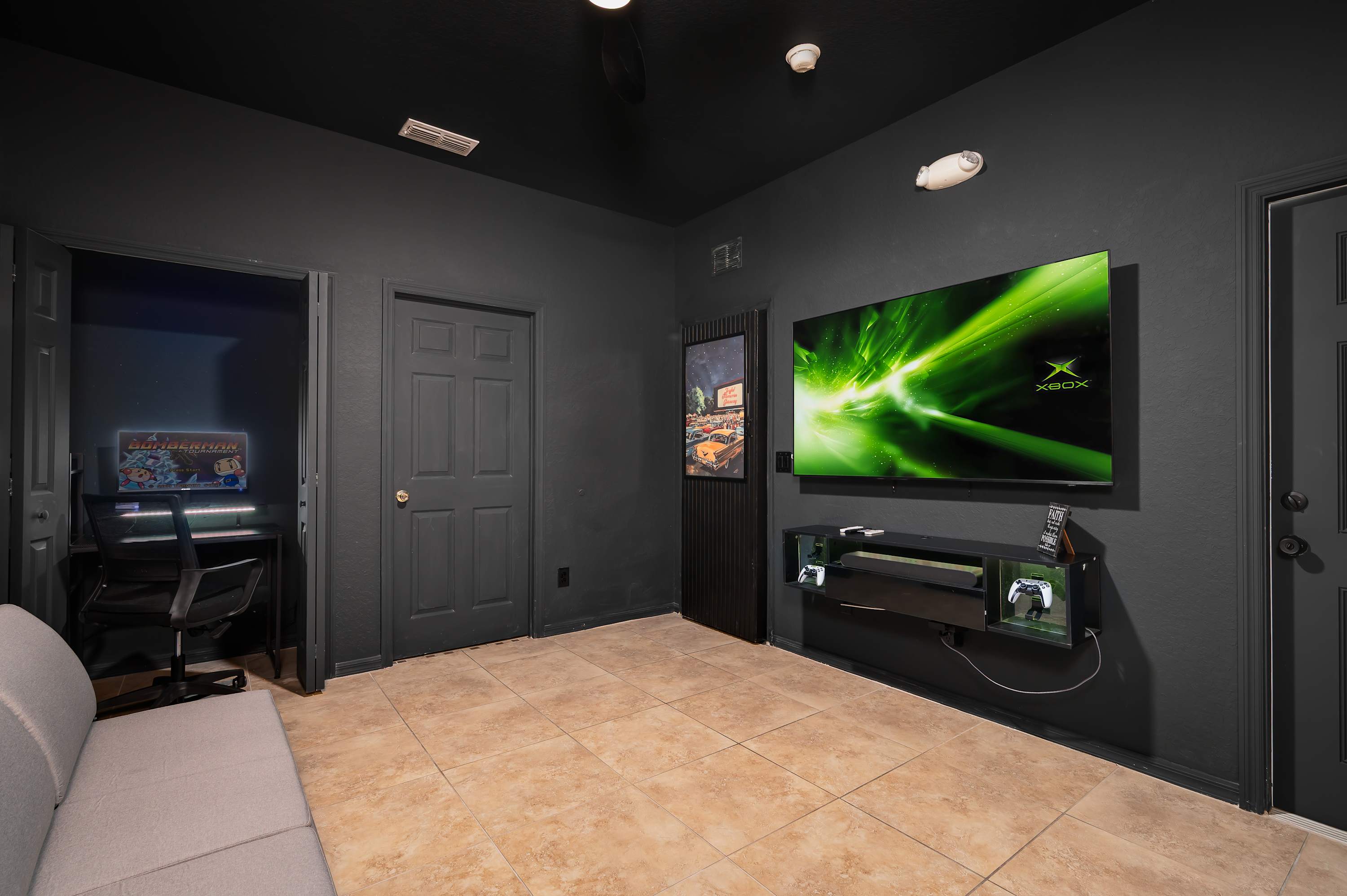 Bright townhouse w/ lazy river & resort pool