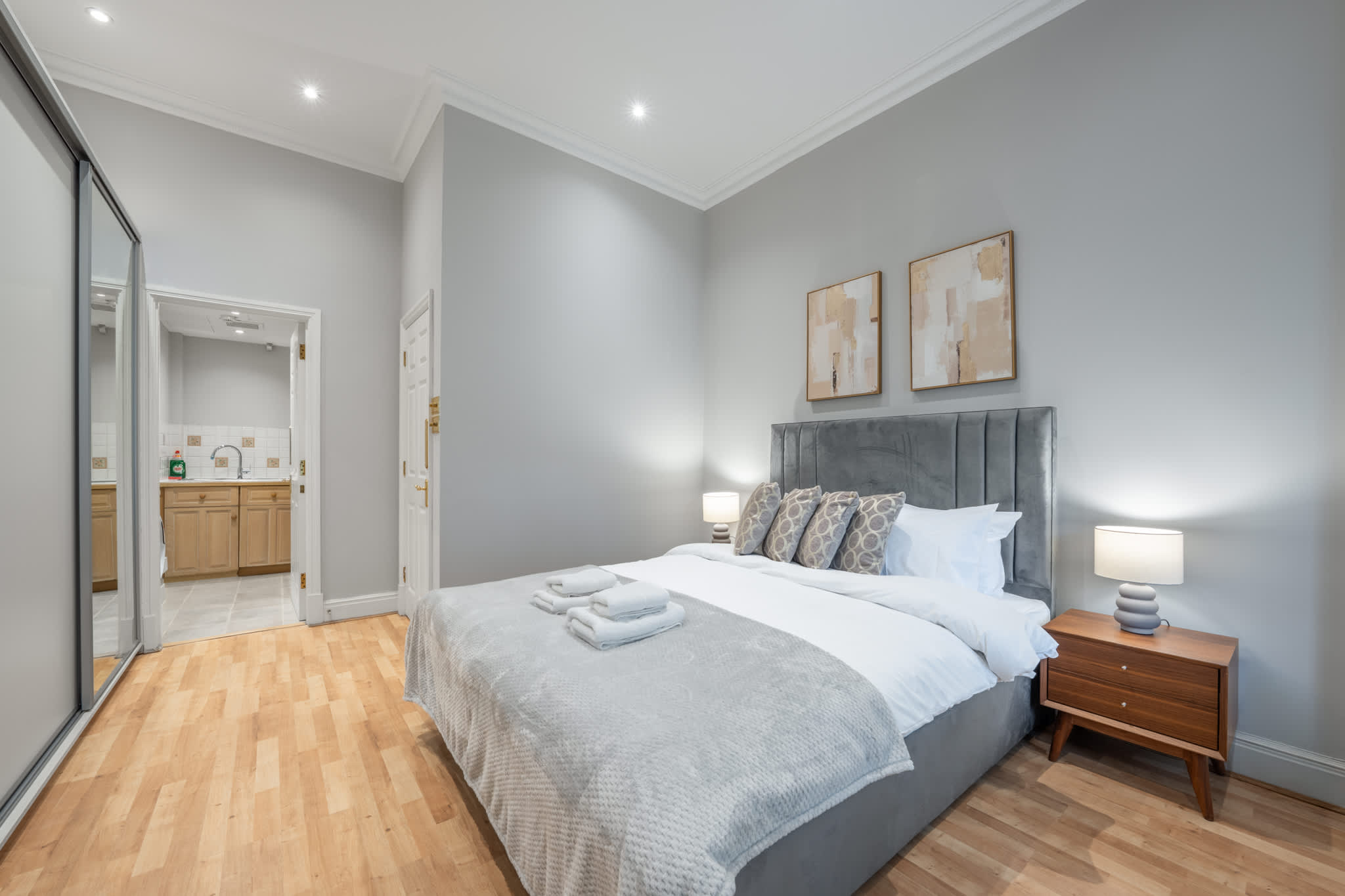Cosy & Bright Studio in Knightsbridge in Beaufort Gardens SW3 1QQ - Property image 9 - VivreStays