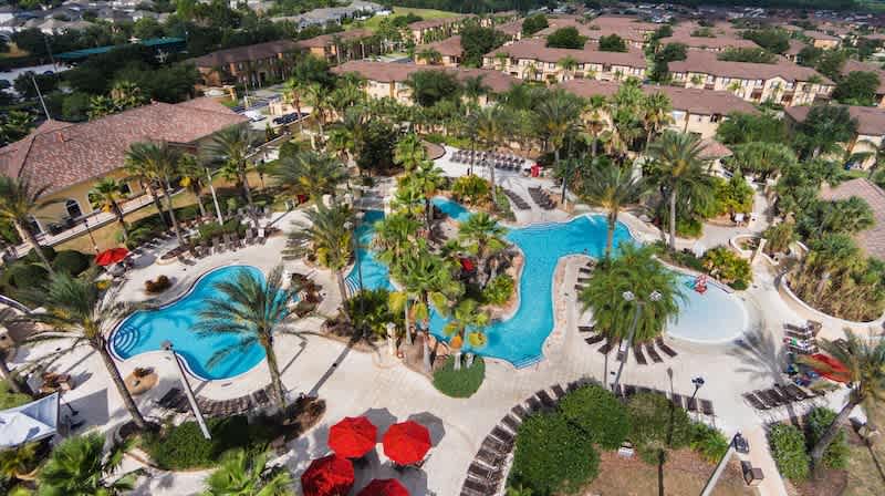Bright townhouse w/ lazy river & resort pool