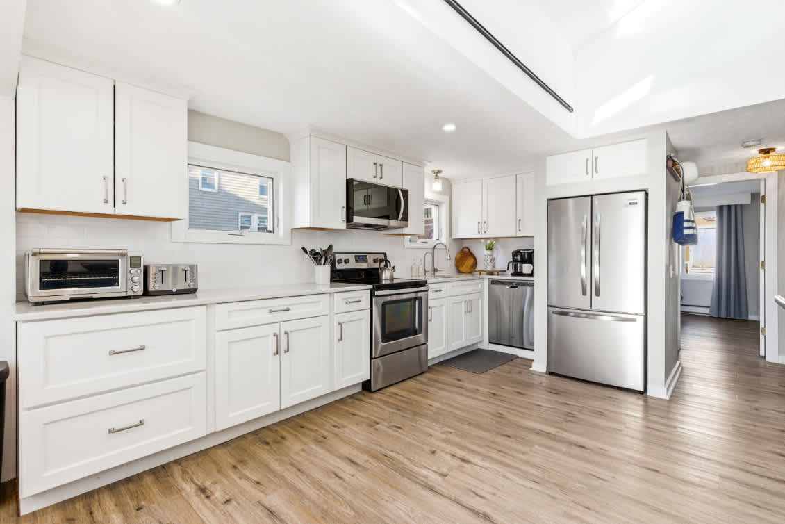 The open kitchen is well equipped for an unforgettable getaway​