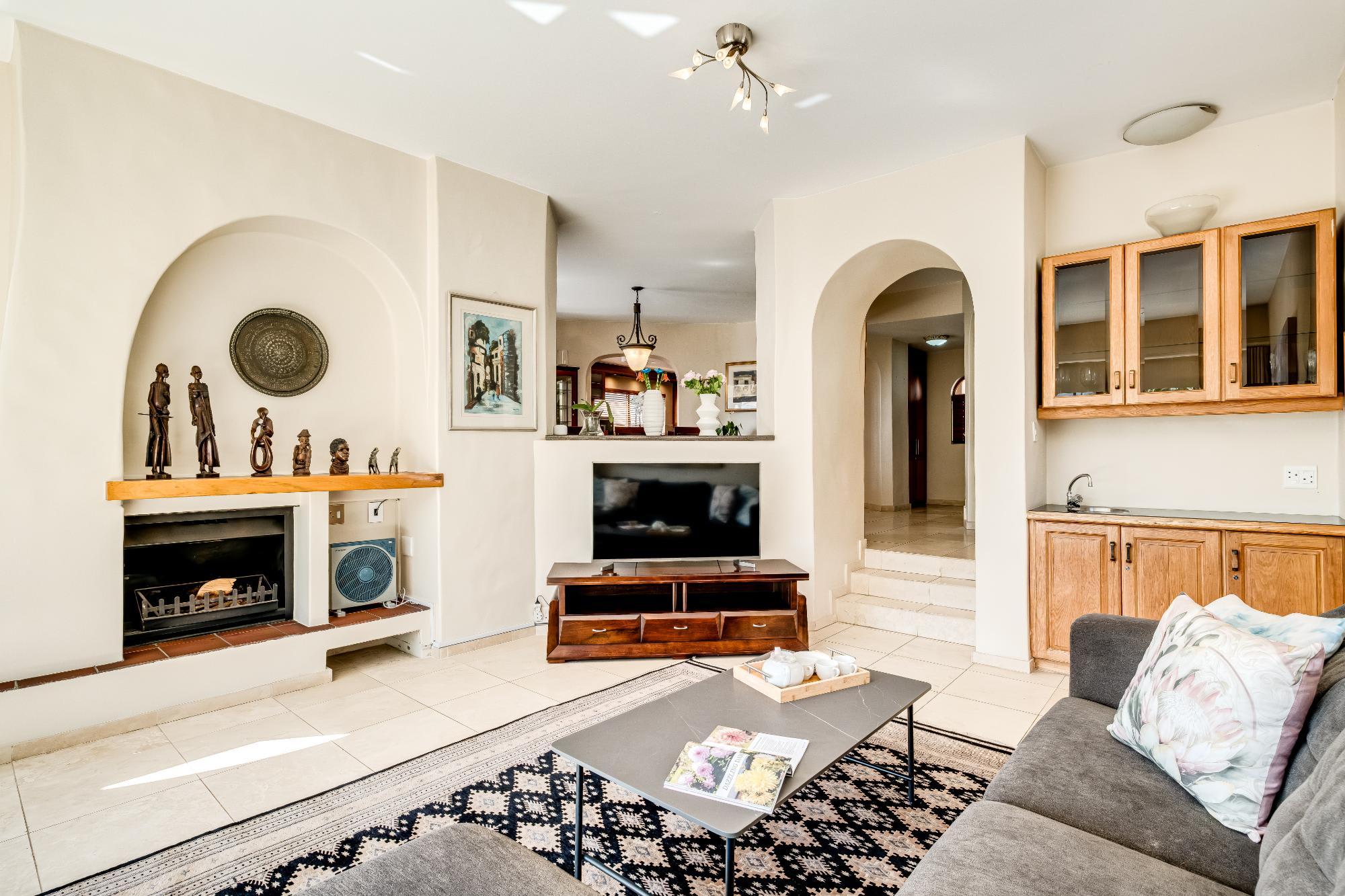 Homely Sea Point 3bd Villa w Garden Pool Kaya Eden 7