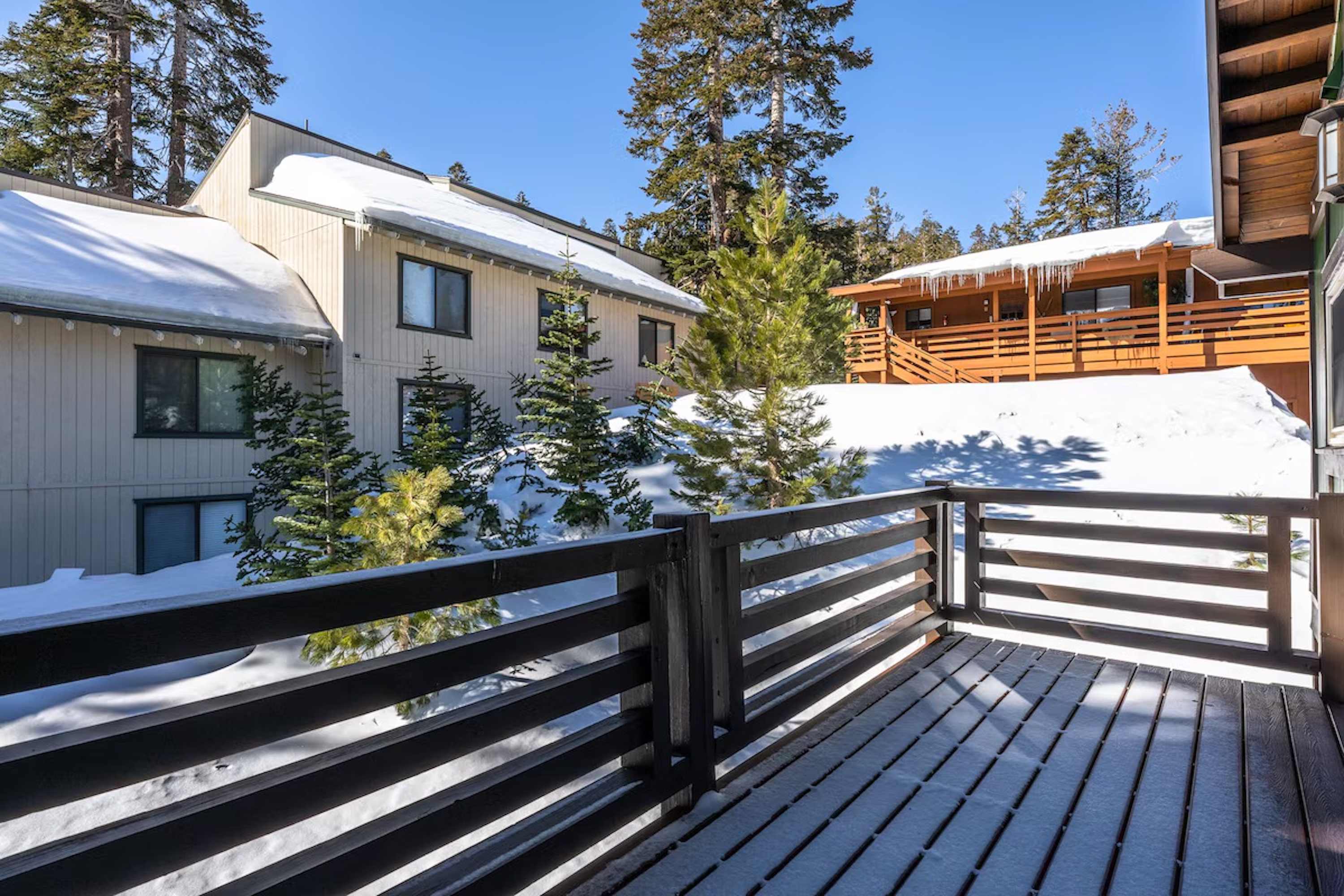 4BR Townhome, Near Canyon Lodge & Lakes Basin! | Photo 3