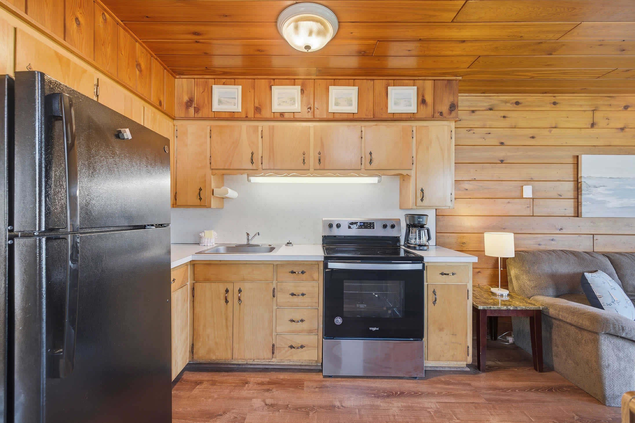 A full kitchen with all the cabin charm.