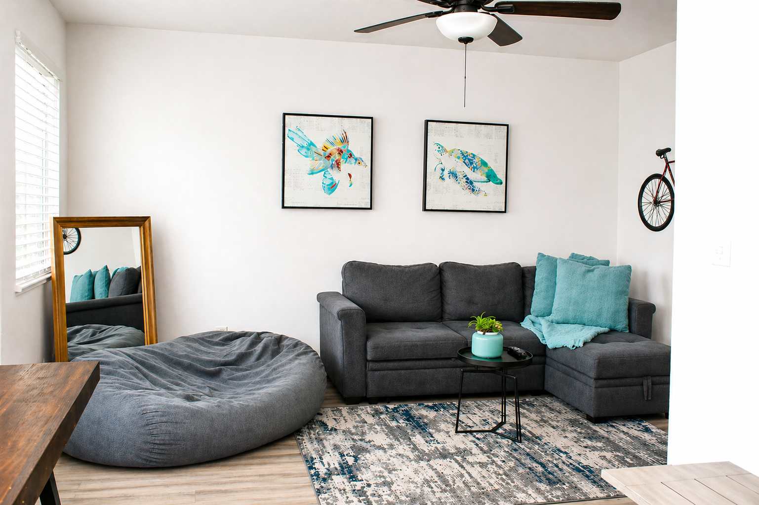 Beach Steps Away | King Bed + Beach Gear