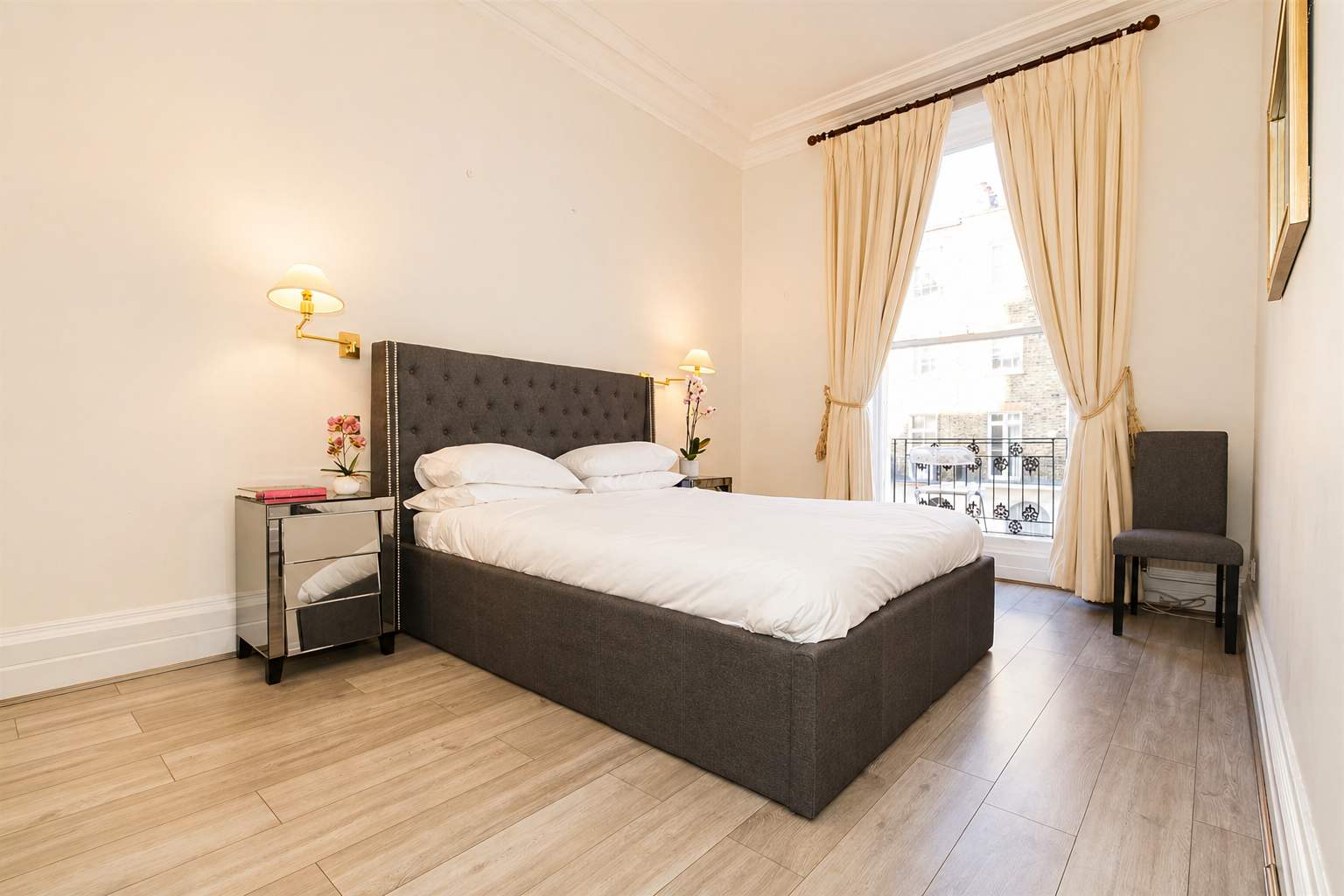 Spacious Apartment next to Victoria St. in Lower Belgrave Street 55 SW1W 0LP - Property image 3 - VivreStays