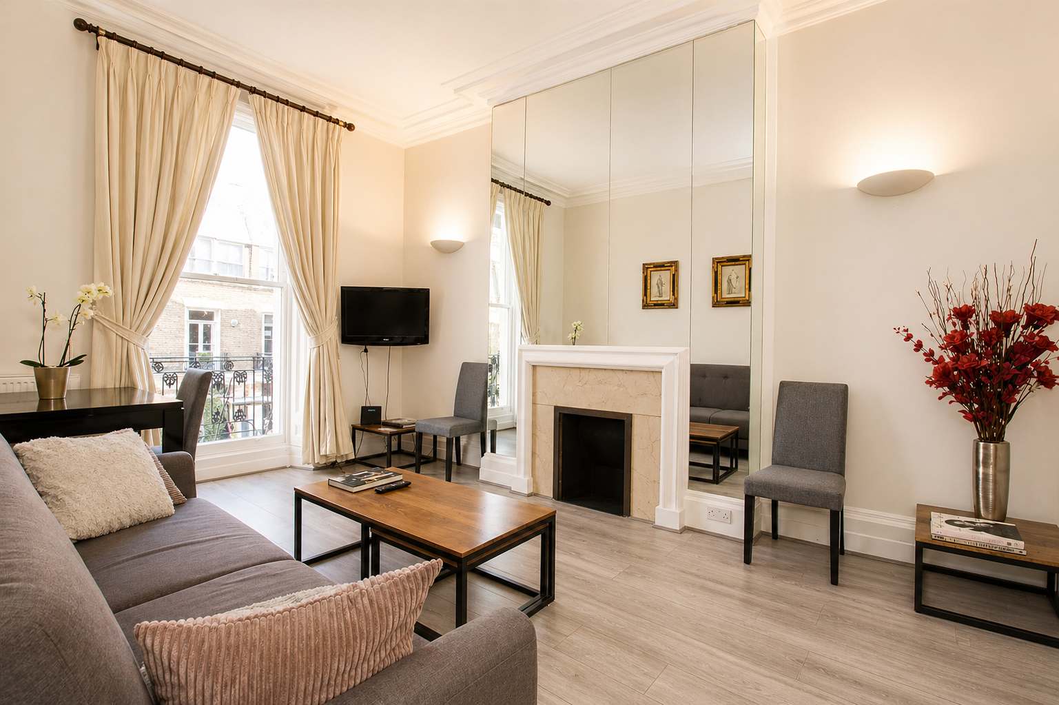 Spacious Apartment next to Victoria St. serviced apartment - UK - VivreStays