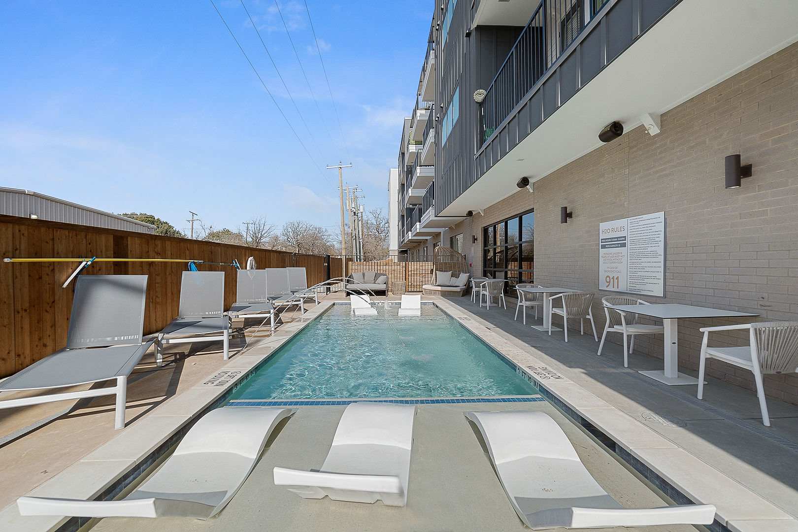 DallasHaus | Pool & Gym, Love Field