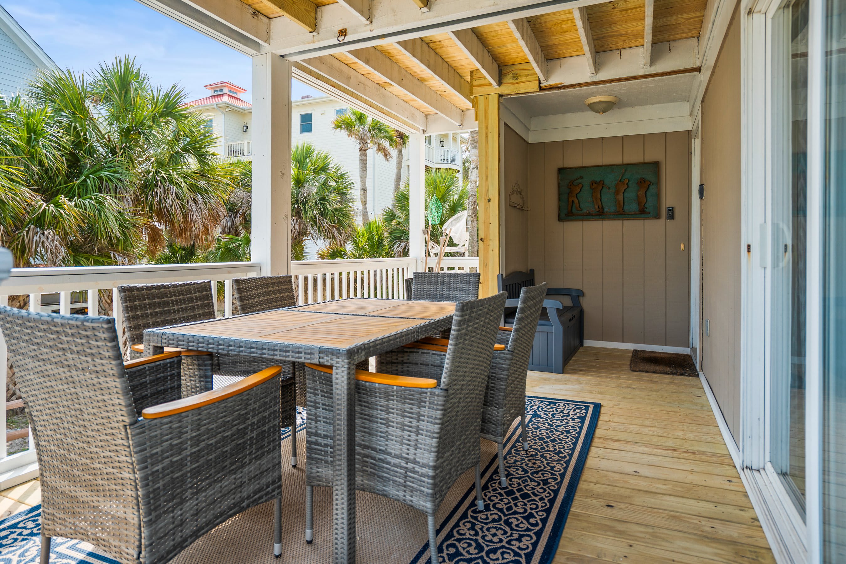 Cozy retreat close to the ocean