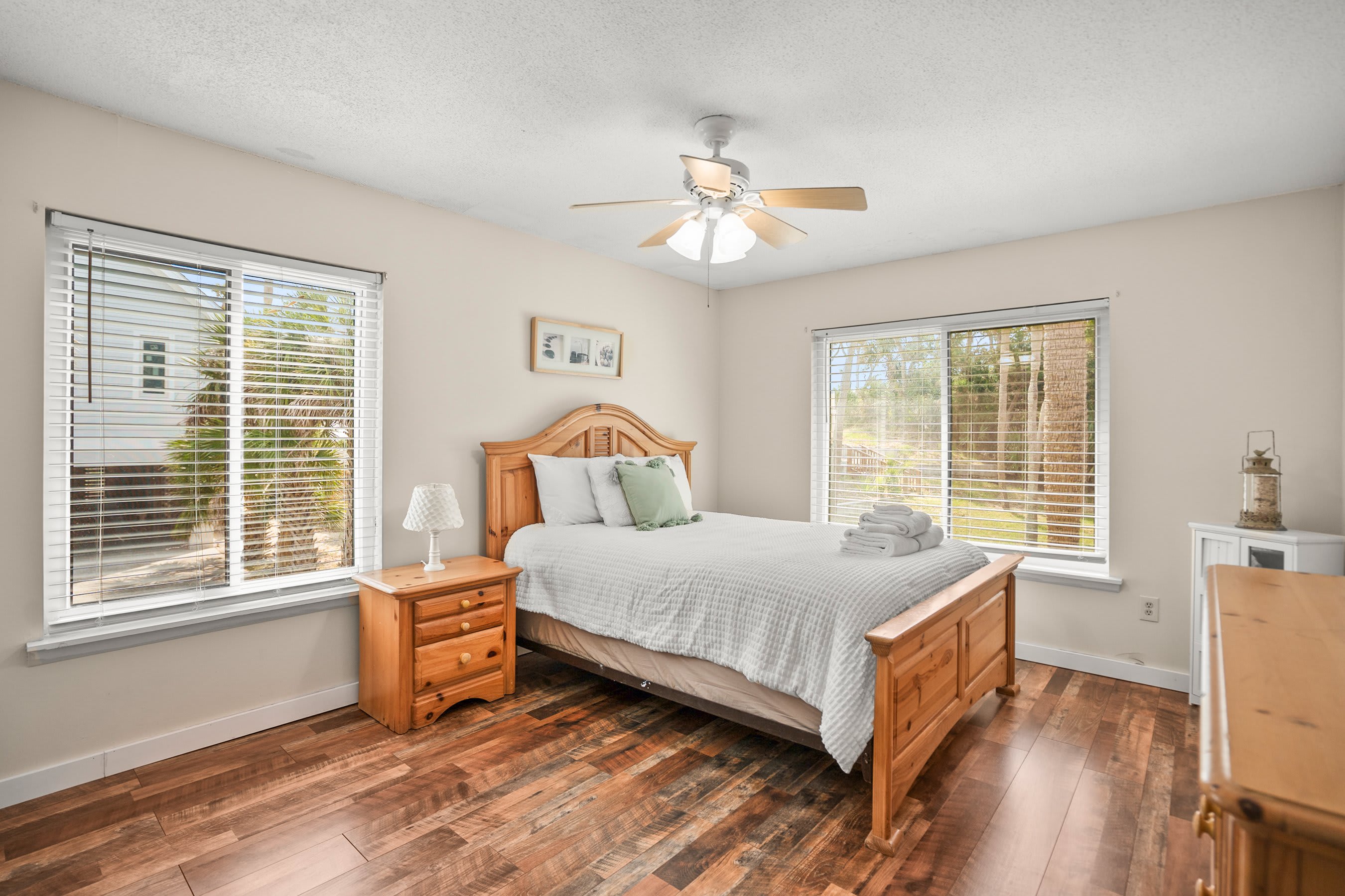 1st floor guest bedroom with queen bed