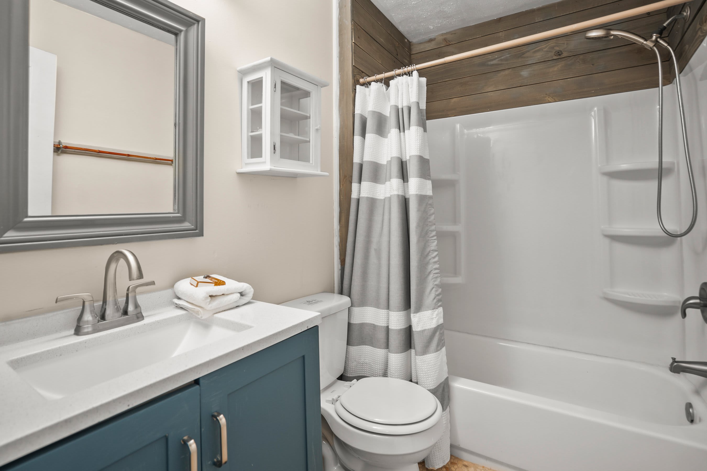 1st floor full bathroom