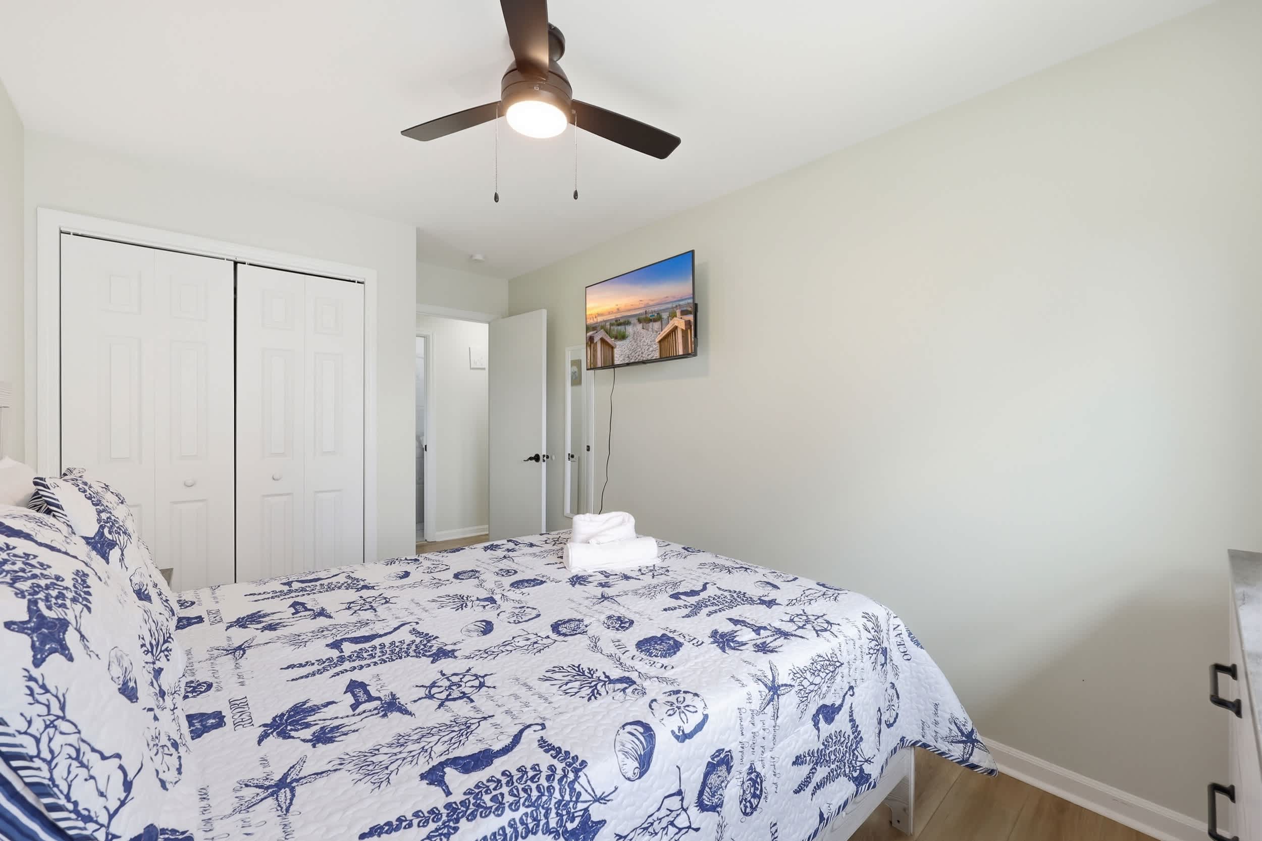 Seabreeze Retreat Modern Home Walk to Beach