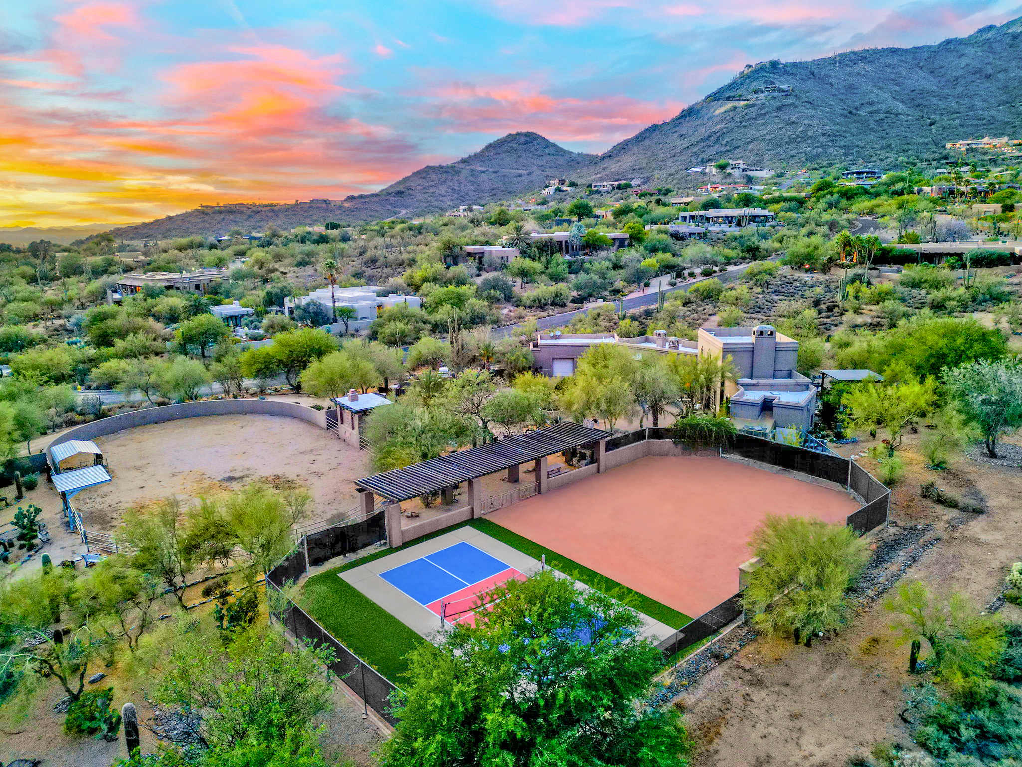 Desert Estate with Pool, Casita,Pickleball & Views 2