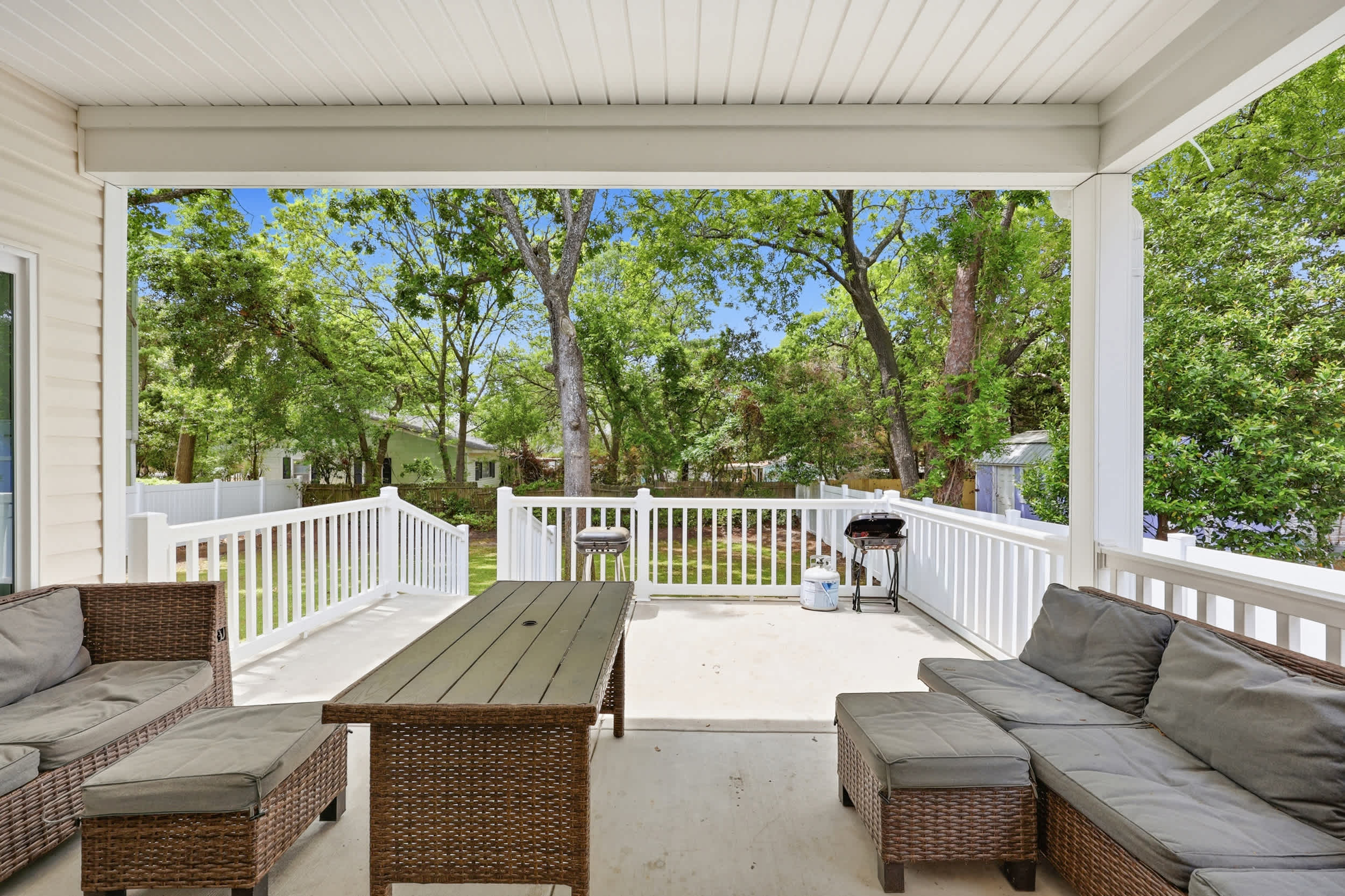 Salty Seagull Pet Friendly Beach House 