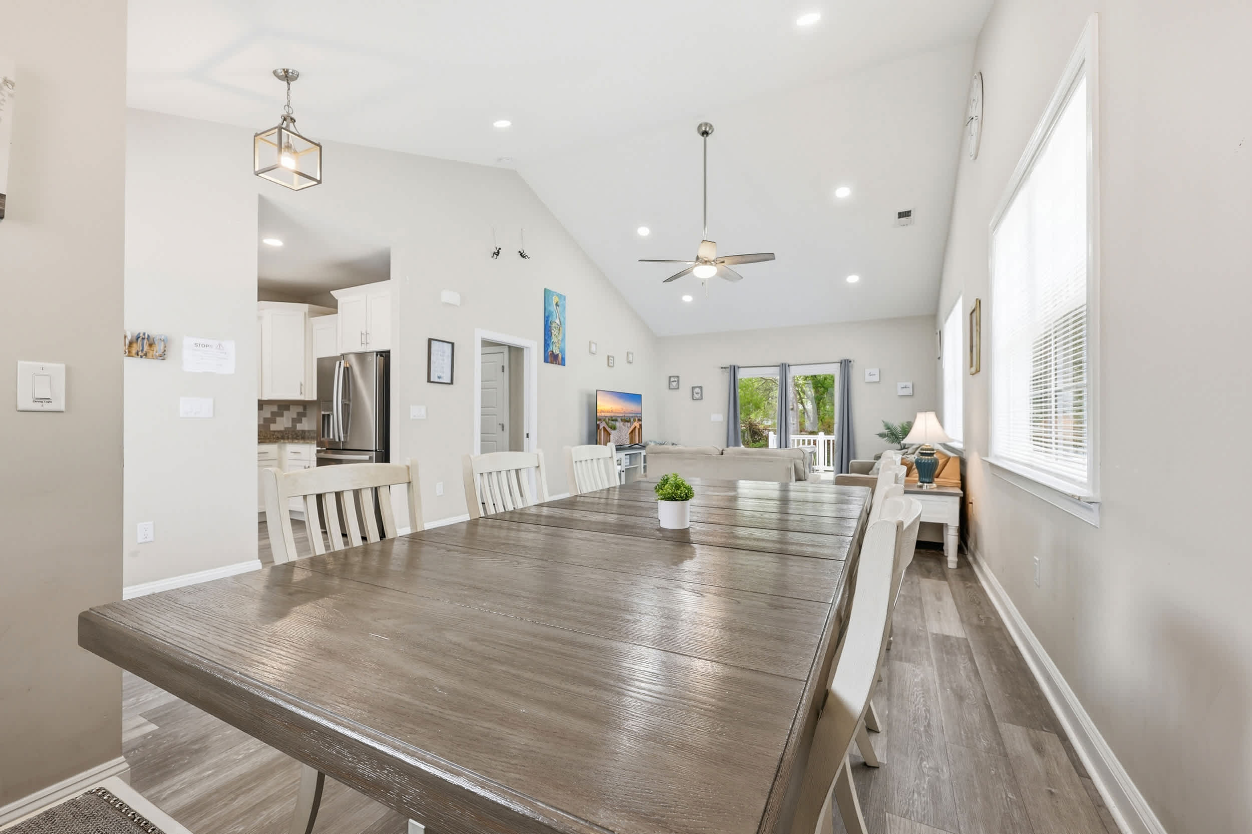 Salty Seagull Pet Friendly Beach House 